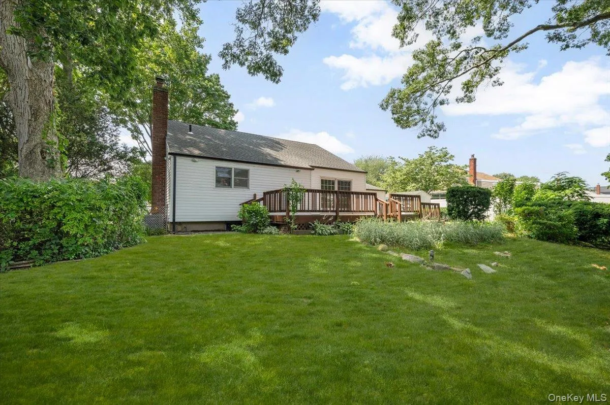 103 Bonnie Road, Islip, NY, 4 Bedrooms Bedrooms, 9 Rooms Rooms,2 BathroomsBathrooms,Residential,For Rent,Bonnie,0,1028002 103 Bonnie Road, Islip, NY, 4 Bedrooms Bedrooms, 9 Rooms Rooms,2 BathroomsBathrooms,Residential,For Rent,Bonnie,0,1028002