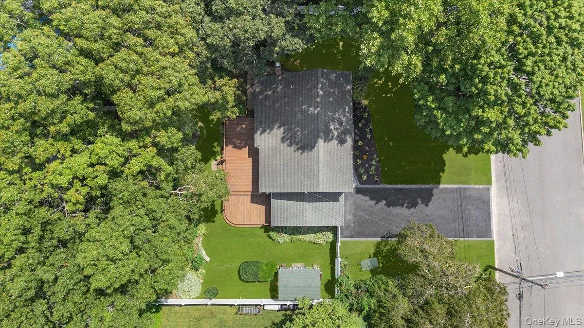 103 Bonnie Road, Islip, NY, 4 Bedrooms Bedrooms, 9 Rooms Rooms,2 BathroomsBathrooms,Residential,For Rent,Bonnie,0,1028002 103 Bonnie Road, Islip, NY, 4 Bedrooms Bedrooms, 9 Rooms Rooms,2 BathroomsBathrooms,Residential,For Rent,Bonnie,0,1028002