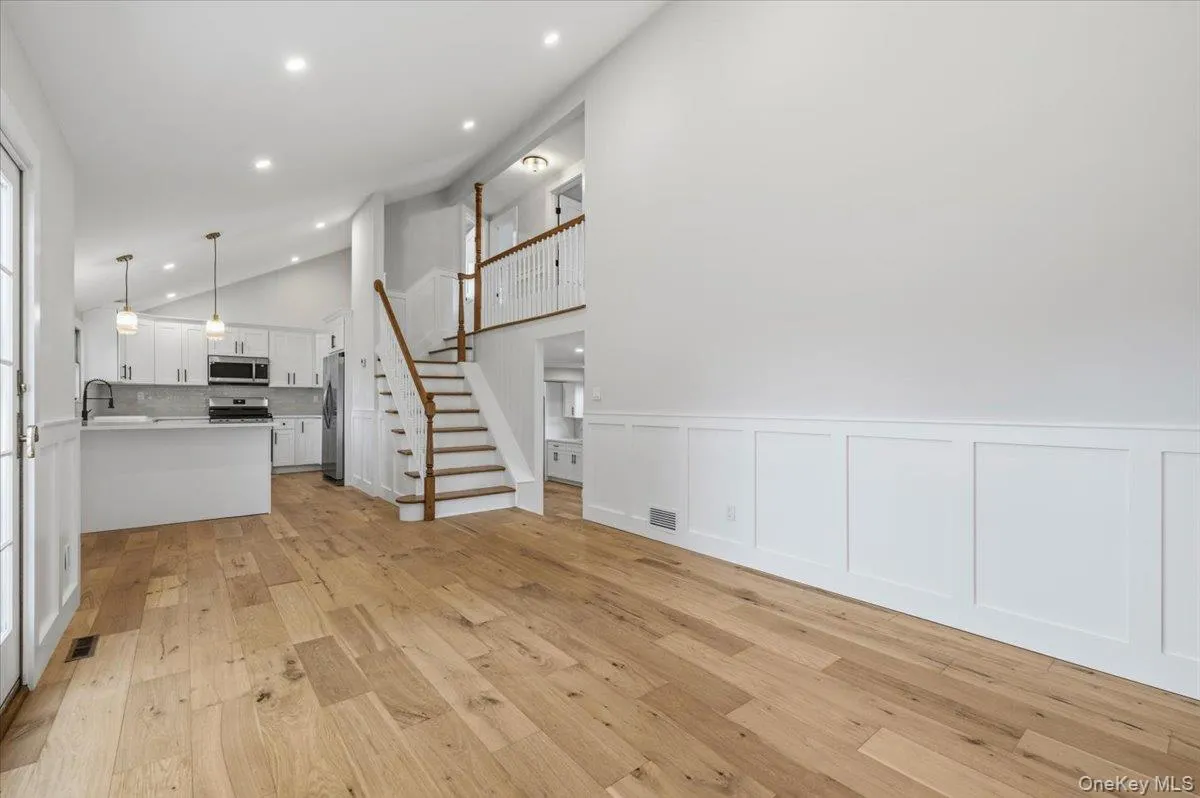103 Bonnie Road, Islip, NY, 4 Bedrooms Bedrooms, 9 Rooms Rooms,2 BathroomsBathrooms,Residential,For Rent,Bonnie,0,1028002 103 Bonnie Road, Islip, NY, 4 Bedrooms Bedrooms, 9 Rooms Rooms,2 BathroomsBathrooms,Residential,For Rent,Bonnie,0,1028002