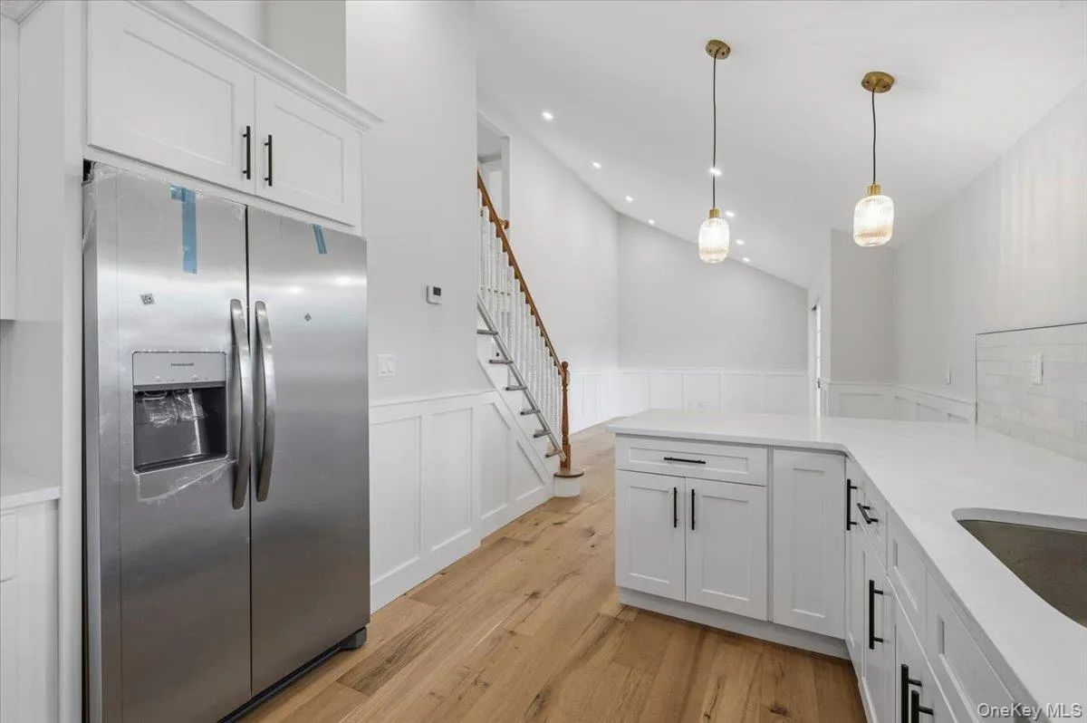 103 Bonnie Road, Islip, NY, 4 Bedrooms Bedrooms, 9 Rooms Rooms,2 BathroomsBathrooms,Residential,For Rent,Bonnie,0,1028002 103 Bonnie Road, Islip, NY, 4 Bedrooms Bedrooms, 9 Rooms Rooms,2 BathroomsBathrooms,Residential,For Rent,Bonnie,0,1028002