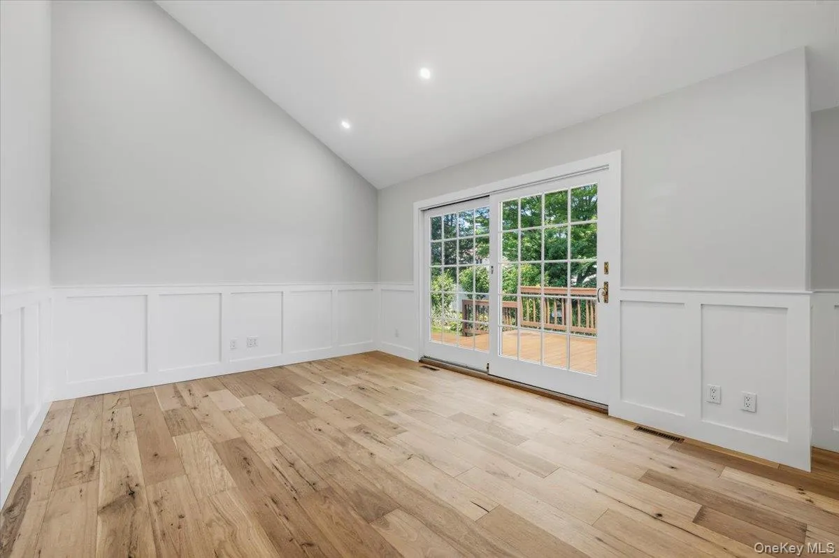 103 Bonnie Road, Islip, NY, 4 Bedrooms Bedrooms, 9 Rooms Rooms,2 BathroomsBathrooms,Residential,For Rent,Bonnie,0,1028002 103 Bonnie Road, Islip, NY, 4 Bedrooms Bedrooms, 9 Rooms Rooms,2 BathroomsBathrooms,Residential,For Rent,Bonnie,0,1028002
