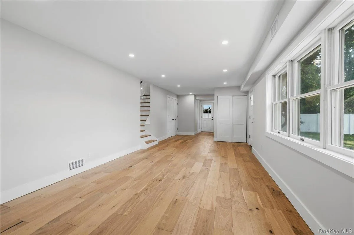 103 Bonnie Road, Islip, NY, 4 Bedrooms Bedrooms, 9 Rooms Rooms,2 BathroomsBathrooms,Residential,For Rent,Bonnie,0,1028002 103 Bonnie Road, Islip, NY, 4 Bedrooms Bedrooms, 9 Rooms Rooms,2 BathroomsBathrooms,Residential,For Rent,Bonnie,0,1028002