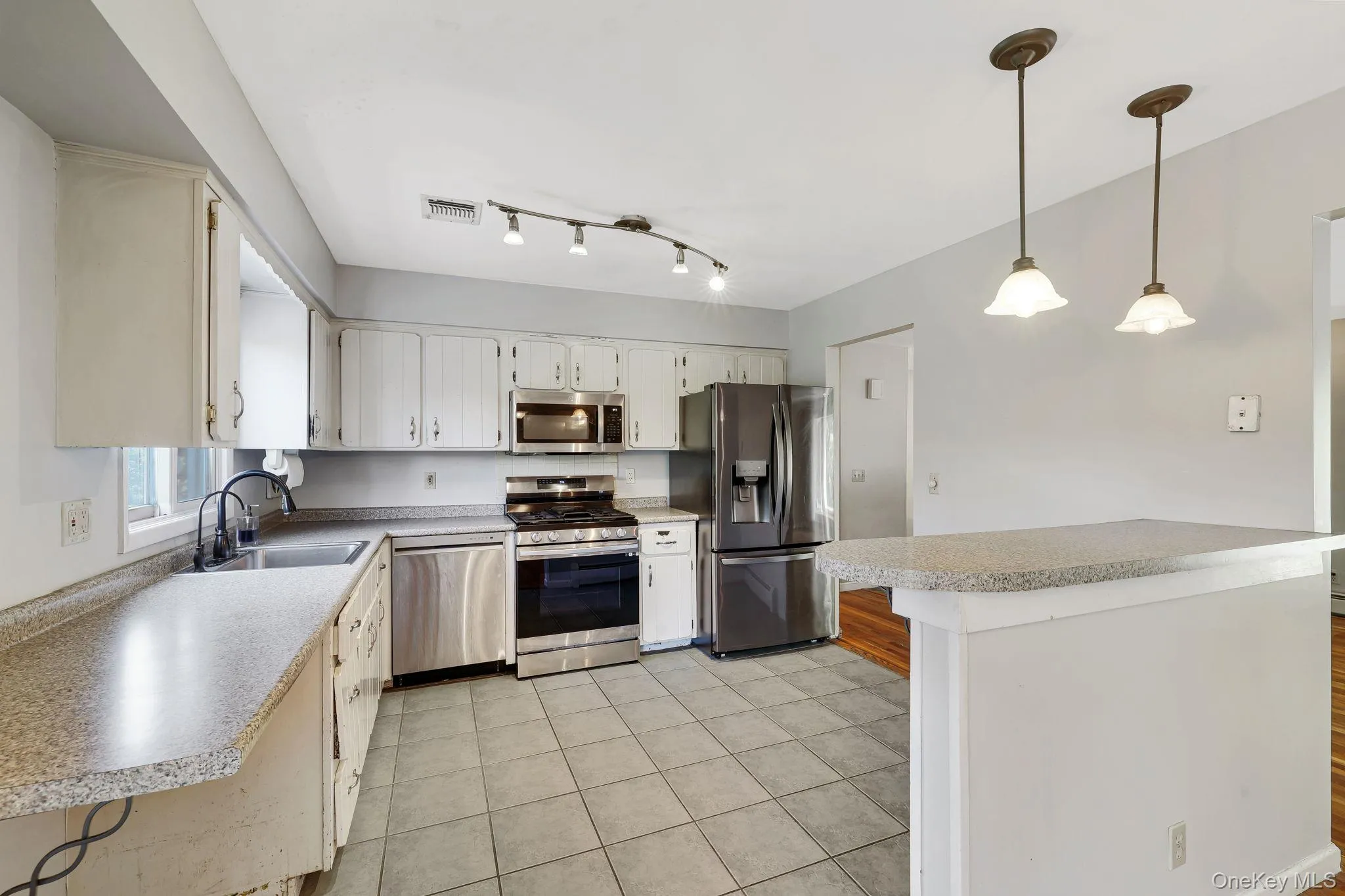 27 Walton Terrace, Monroe, NY, 4 Bedrooms Bedrooms, 11 Rooms Rooms,3 BathroomsBathrooms,Residential,For Rent,Walton,0,1028003 27 Walton Terrace, Monroe, NY, 4 Bedrooms Bedrooms, 11 Rooms Rooms,3 BathroomsBathrooms,Residential,For Rent,Walton,0,1028003
