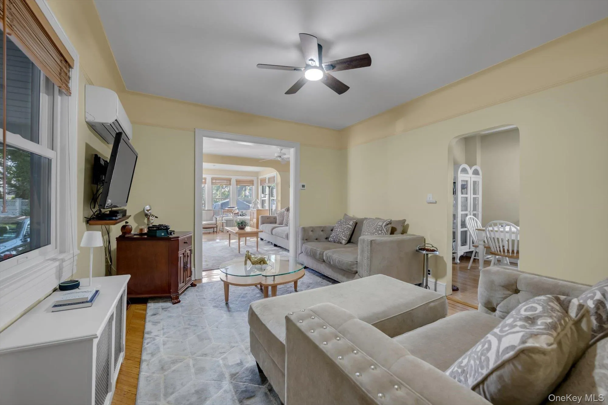 47-11 Belmont Road, North Hempstead, NY, 4 Bedrooms Bedrooms, 9 Rooms Rooms,2 BathroomsBathrooms,Residential,For Rent,Belmont,0,1028004 47-11 Belmont Road, North Hempstead, NY, 4 Bedrooms Bedrooms, 9 Rooms Rooms,2 BathroomsBathrooms,Residential,For Rent,Belmont,0,1028004
