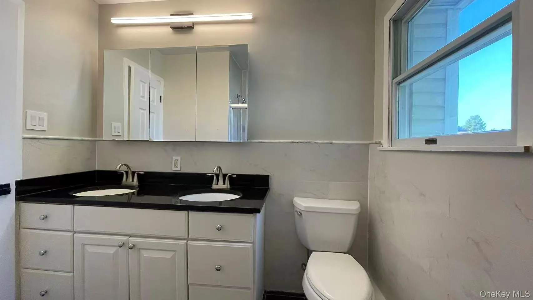 133 Railroad Avenue, Oyster Bay, NY, 3 Bedrooms Bedrooms, 5 Rooms Rooms,1 BathroomBathrooms,Residential Lease,For Rent,Railroad,0,1028025 133 Railroad Avenue, Oyster Bay, NY, 3 Bedrooms Bedrooms, 5 Rooms Rooms,1 BathroomBathrooms,Residential Lease,For Rent,Railroad,0,1028025