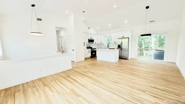 90 Church Drive, Brookhaven, NY, 4 Bedrooms Bedrooms, 9 Rooms Rooms,3 BathroomsBathrooms,Residential,For Rent,Church,0,1028028 90 Church Drive, Brookhaven, NY, 4 Bedrooms Bedrooms, 9 Rooms Rooms,3 BathroomsBathrooms,Residential,For Rent,Church,0,1028028
