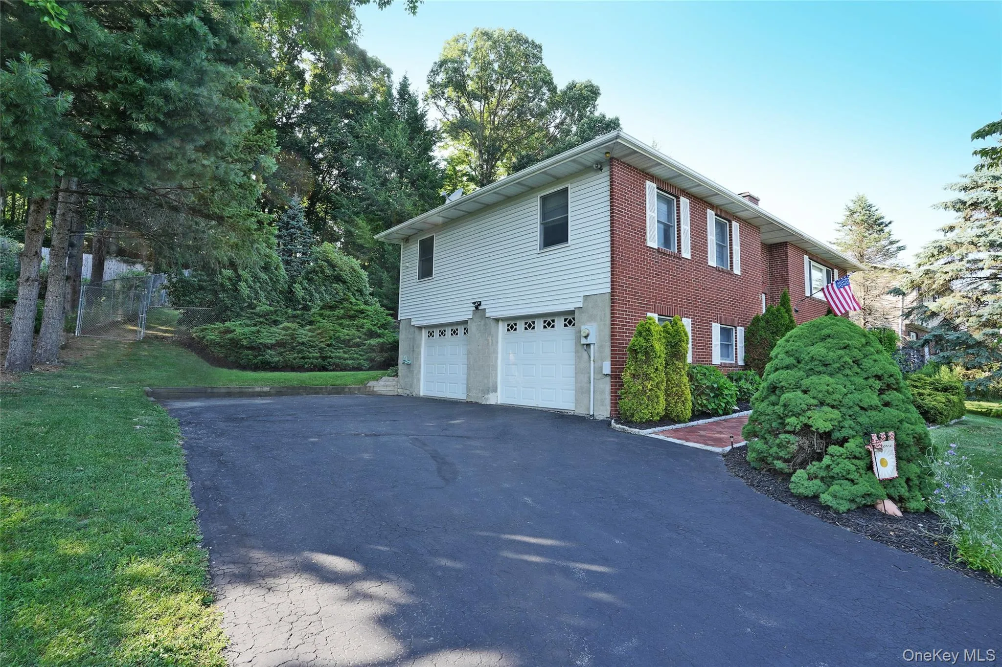 16 Four Winds Drive, La Grange, NY, 3 Bedrooms Bedrooms, 6 Rooms Rooms,3 BathroomsBathrooms,Residential,For Rent,Four Winds,0,1028035 16 Four Winds Drive, La Grange, NY, 3 Bedrooms Bedrooms, 6 Rooms Rooms,3 BathroomsBathrooms,Residential,For Rent,Four Winds,0,1028035