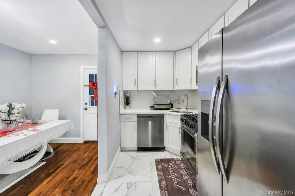 17826 Zoller Road, New York, NY, 3 Bedrooms Bedrooms, 8 Rooms Rooms,1 BathroomBathrooms,Residential,For Rent,Zoller,0,1028044 17826 Zoller Road, New York, NY, 3 Bedrooms Bedrooms, 8 Rooms Rooms,1 BathroomBathrooms,Residential,For Rent,Zoller,0,1028044