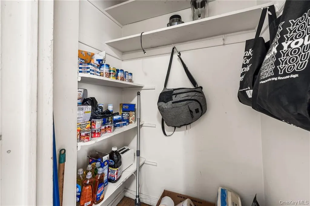 3015 Riverdale Avenue, New York, NY, 1 Bedroom Bedrooms, 3 Rooms Rooms,1 BathroomBathrooms,Residential,For Rent,Riverdale,0,1028046 3015 Riverdale Avenue, New York, NY, 1 Bedroom Bedrooms, 3 Rooms Rooms,1 BathroomBathrooms,Residential,For Rent,Riverdale,0,1028046