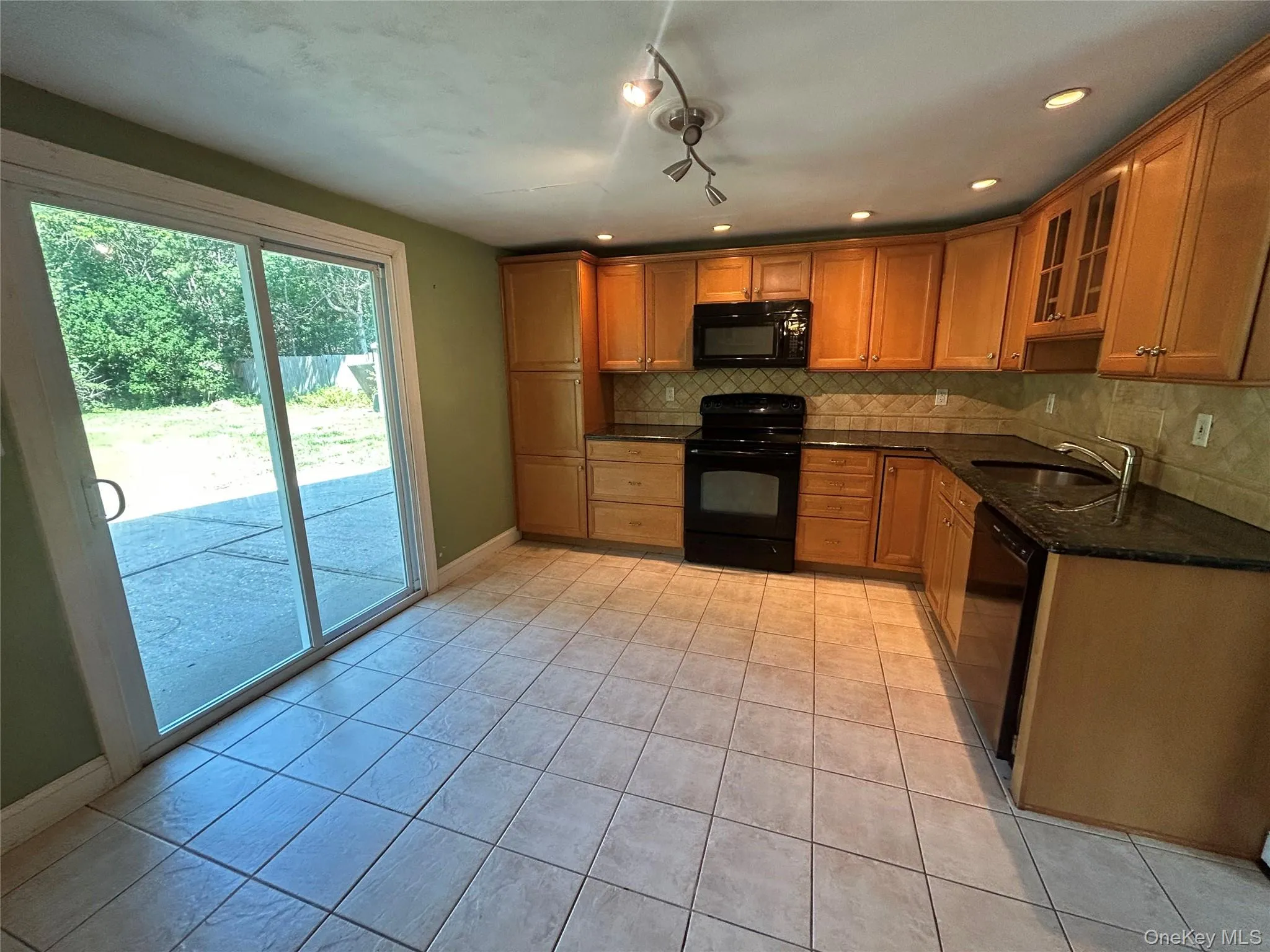 30 Balsam Drive, Brookhaven, NY, 4 Bedrooms Bedrooms, 7 Rooms Rooms,2 BathroomsBathrooms,Residential,For Rent,Balsam,0,1028056 30 Balsam Drive, Brookhaven, NY, 4 Bedrooms Bedrooms, 7 Rooms Rooms,2 BathroomsBathrooms,Residential,For Rent,Balsam,0,1028056