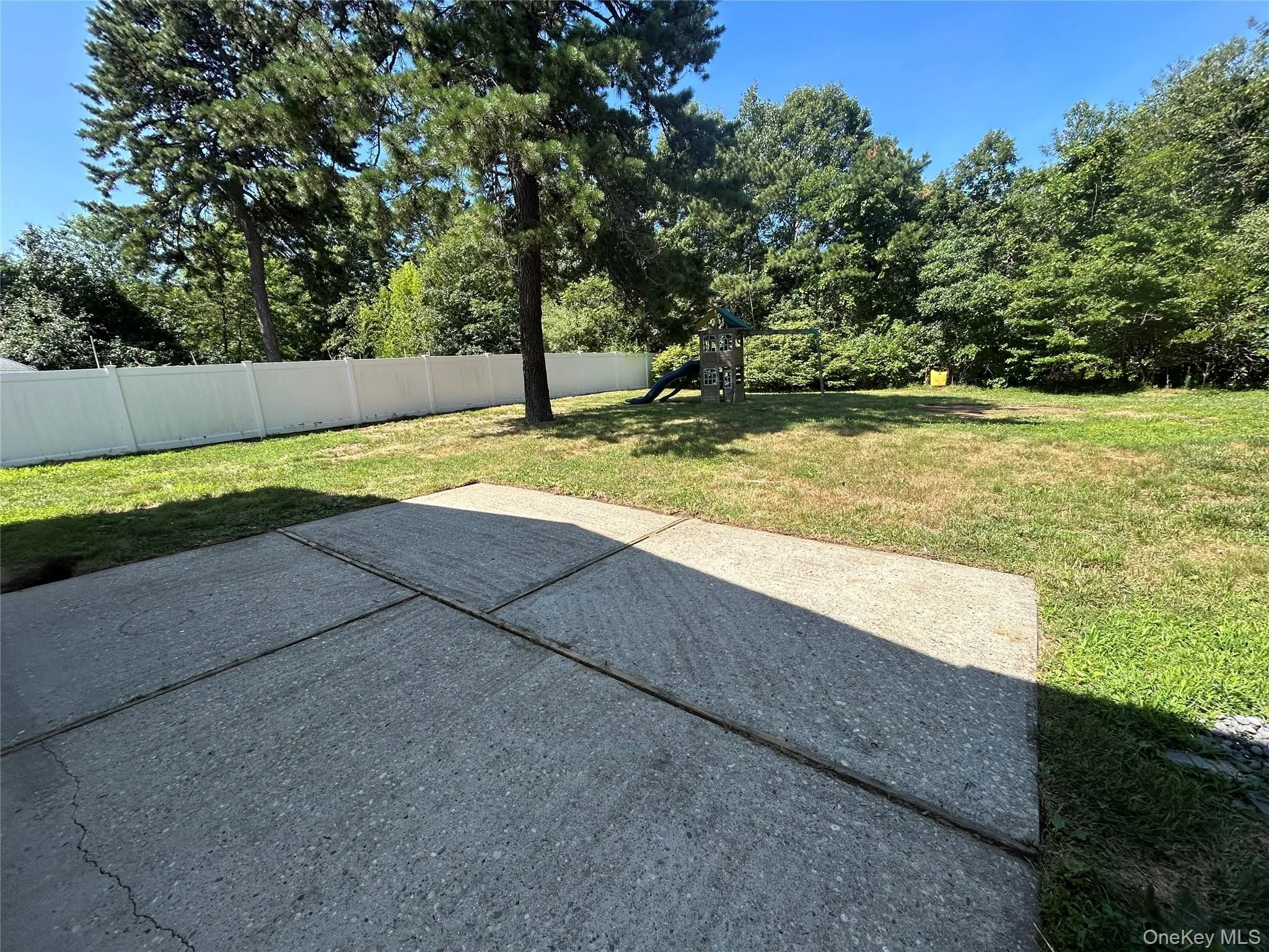 30 Balsam Drive, Brookhaven, NY, 4 Bedrooms Bedrooms, 7 Rooms Rooms,2 BathroomsBathrooms,Residential,For Rent,Balsam,0,1028056 30 Balsam Drive, Brookhaven, NY, 4 Bedrooms Bedrooms, 7 Rooms Rooms,2 BathroomsBathrooms,Residential,For Rent,Balsam,0,1028056
