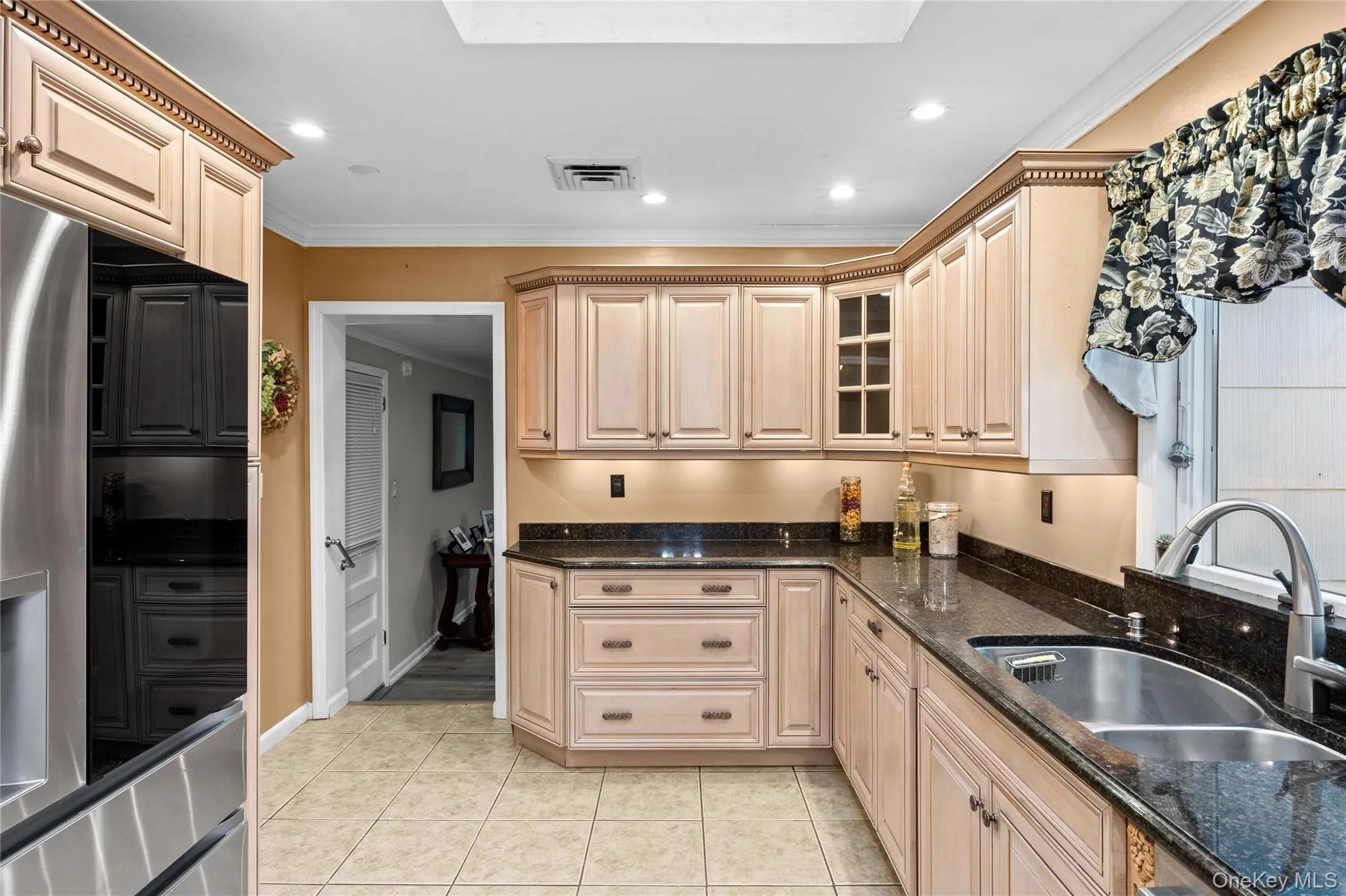 579 Empire Avenue, Babylon, NY, 3 Bedrooms Bedrooms, 6 Rooms Rooms,3 BathroomsBathrooms,Residential,For Rent,Empire,0,1028059 579 Empire Avenue, Babylon, NY, 3 Bedrooms Bedrooms, 6 Rooms Rooms,3 BathroomsBathrooms,Residential,For Rent,Empire,0,1028059