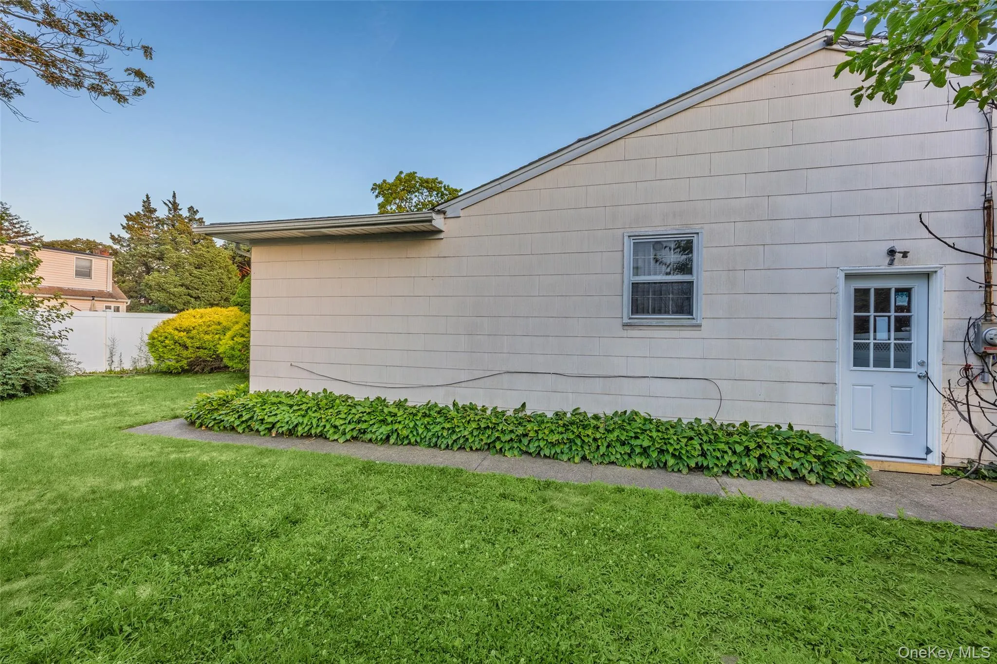 579 Empire Avenue, Babylon, NY, 3 Bedrooms Bedrooms, 6 Rooms Rooms,3 BathroomsBathrooms,Residential,For Rent,Empire,0,1028059 579 Empire Avenue, Babylon, NY, 3 Bedrooms Bedrooms, 6 Rooms Rooms,3 BathroomsBathrooms,Residential,For Rent,Empire,0,1028059