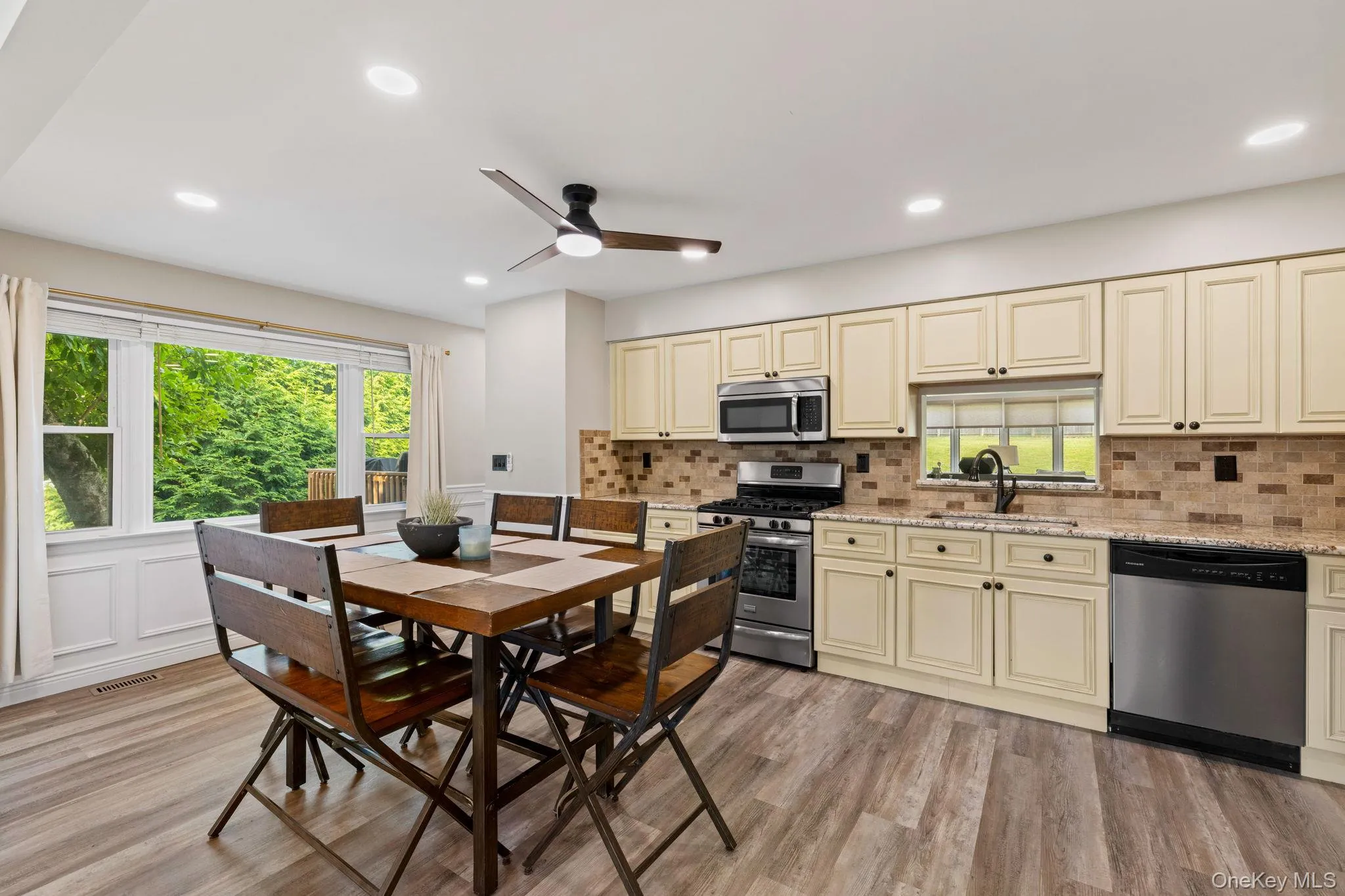 38 Hale Place, Orangetown, NY, 4 Bedrooms Bedrooms, 9 Rooms Rooms,2 BathroomsBathrooms,Residential,For Rent,Hale,0,1028060 38 Hale Place, Orangetown, NY, 4 Bedrooms Bedrooms, 9 Rooms Rooms,2 BathroomsBathrooms,Residential,For Rent,Hale,0,1028060