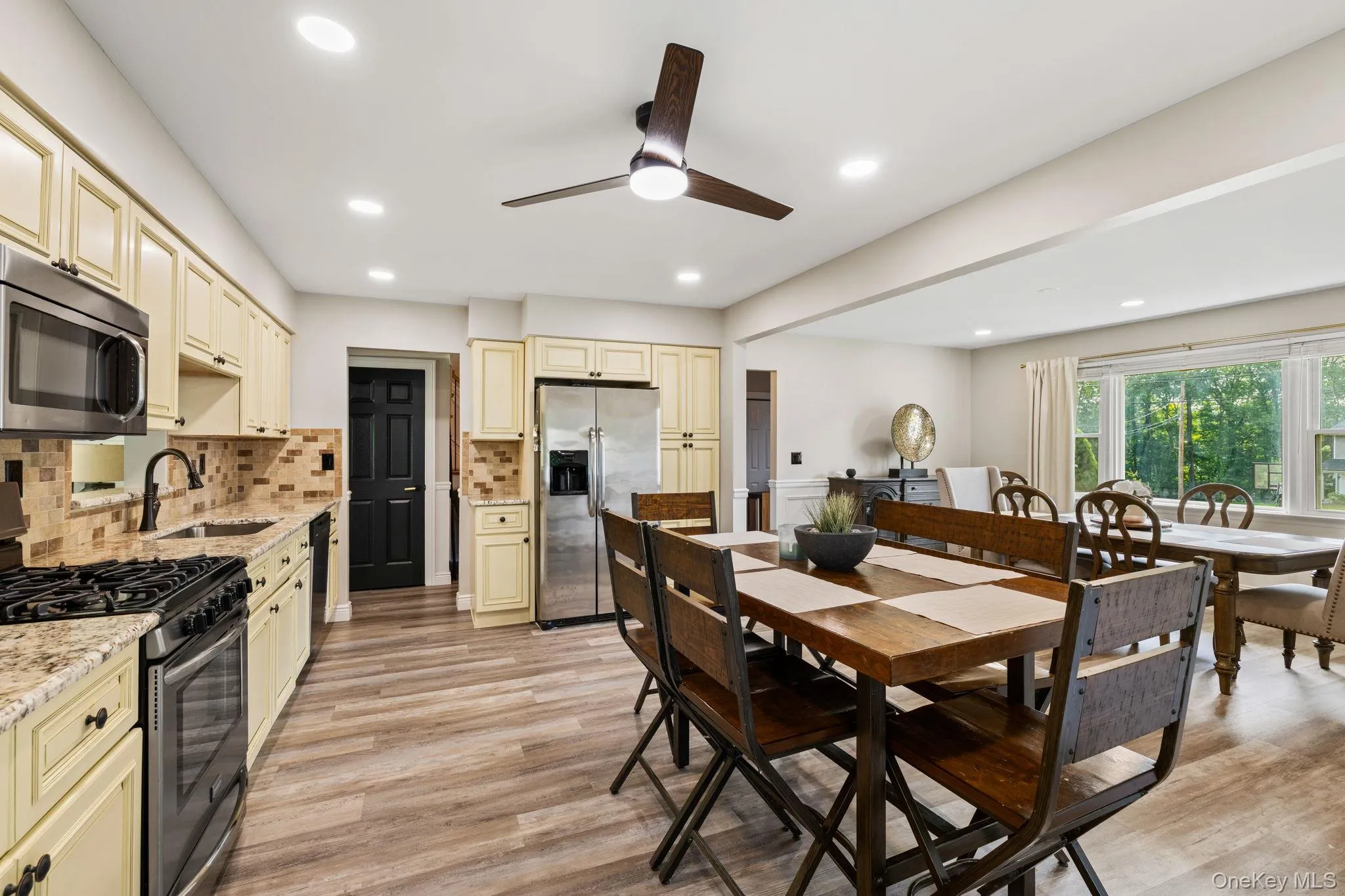 38 Hale Place, Orangetown, NY, 4 Bedrooms Bedrooms, 9 Rooms Rooms,2 BathroomsBathrooms,Residential,For Rent,Hale,0,1028060 38 Hale Place, Orangetown, NY, 4 Bedrooms Bedrooms, 9 Rooms Rooms,2 BathroomsBathrooms,Residential,For Rent,Hale,0,1028060