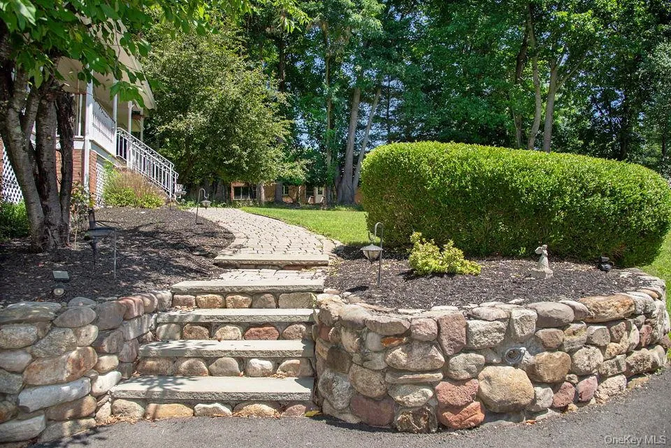 Walkway to front door Walkway to front door