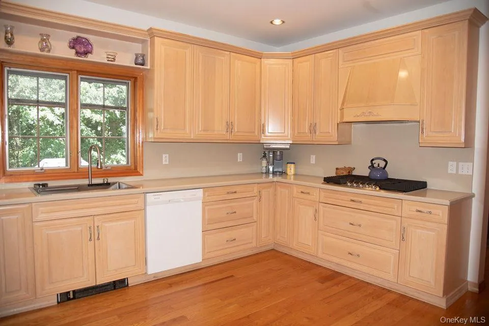 4 Hauser Terrace, Orangetown, NY, 5 Bedrooms Bedrooms, 13 Rooms Rooms,3 BathroomsBathrooms,Residential,For Rent,Hauser,0,1028064 4 Hauser Terrace, Orangetown, NY, 5 Bedrooms Bedrooms, 13 Rooms Rooms,3 BathroomsBathrooms,Residential,For Rent,Hauser,0,1028064