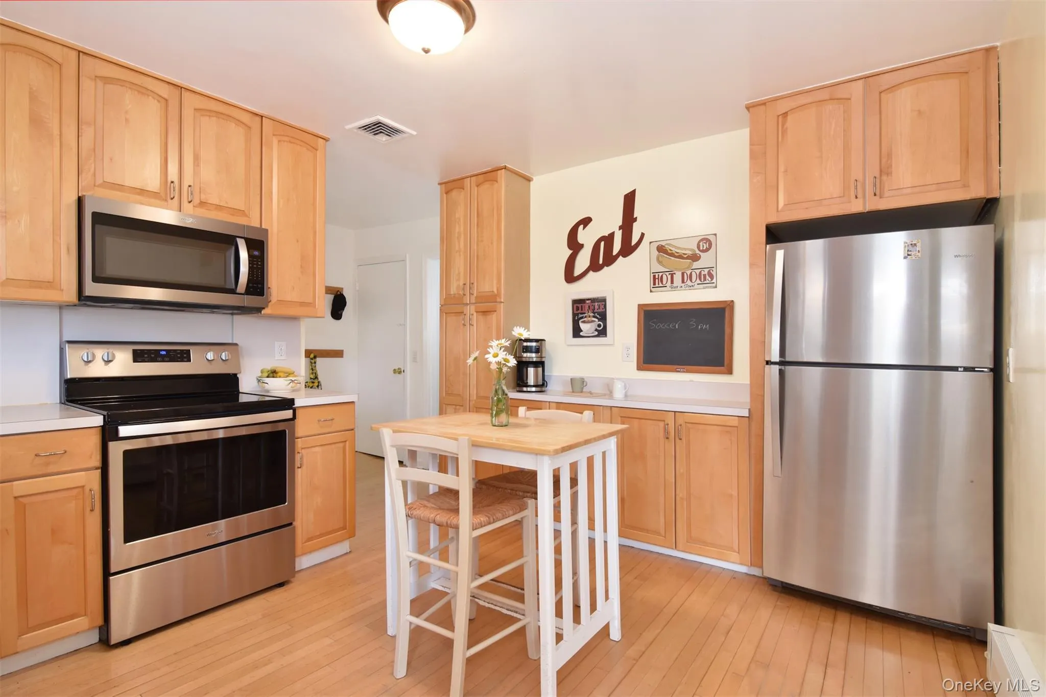 129 Hilldale Road, Greenburgh, NY, 3 Bedrooms Bedrooms, 6 Rooms Rooms,2 BathroomsBathrooms,Residential,For Rent,Hilldale,0,1028066 129 Hilldale Road, Greenburgh, NY, 3 Bedrooms Bedrooms, 6 Rooms Rooms,2 BathroomsBathrooms,Residential,For Rent,Hilldale,0,1028066