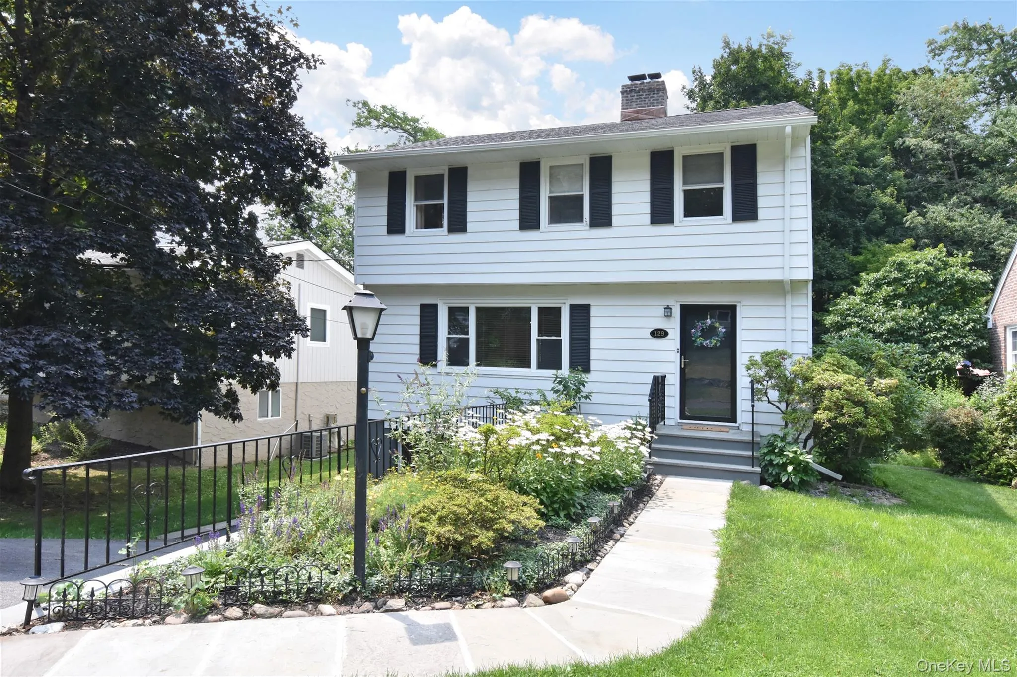 129 Hilldale Road, Greenburgh, NY, 3 Bedrooms Bedrooms, 6 Rooms Rooms,2 BathroomsBathrooms,Residential,For Rent,Hilldale,0,1028066 129 Hilldale Road, Greenburgh, NY, 3 Bedrooms Bedrooms, 6 Rooms Rooms,2 BathroomsBathrooms,Residential,For Rent,Hilldale,0,1028066