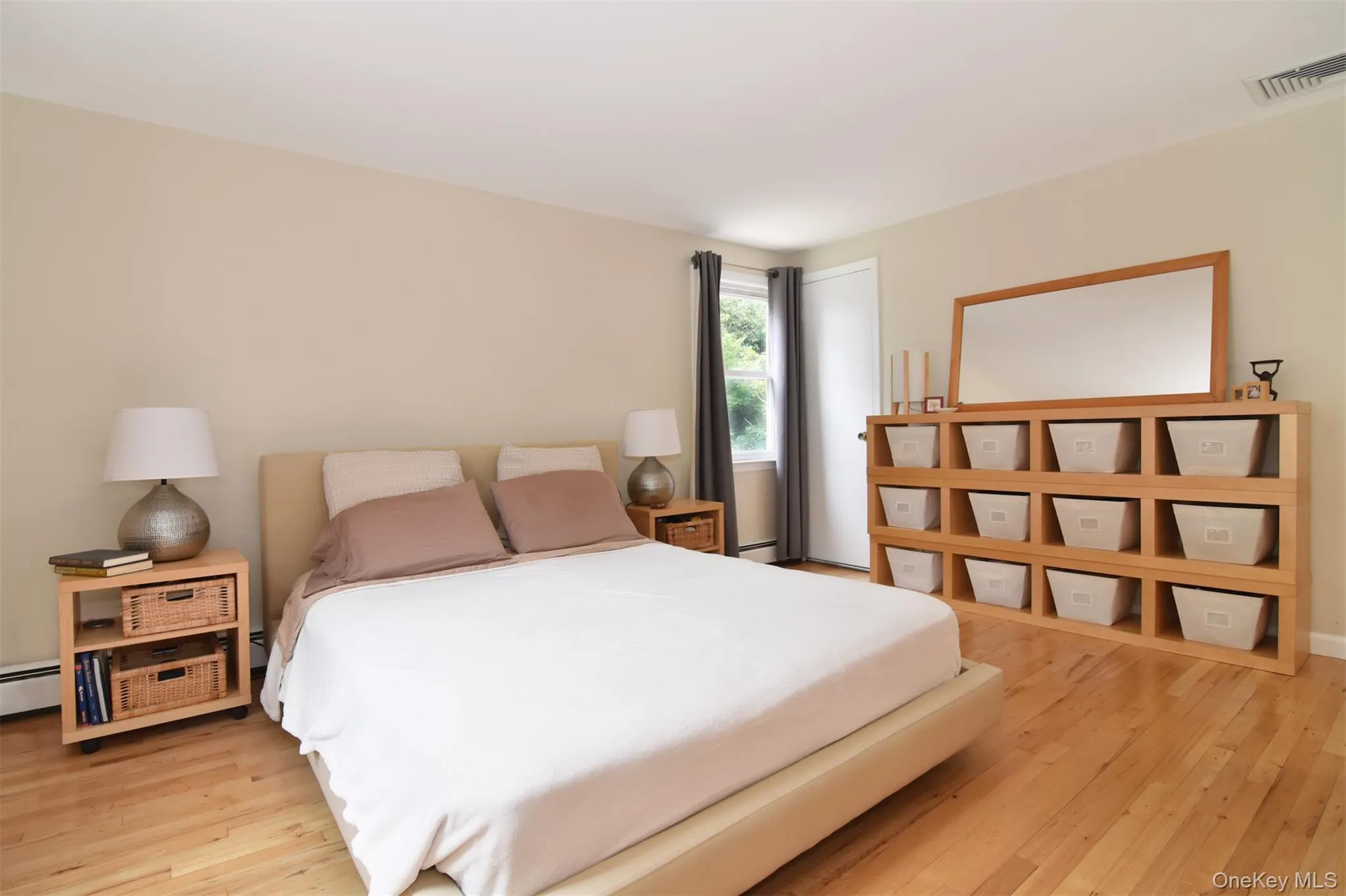 129 Hilldale Road, Greenburgh, NY, 3 Bedrooms Bedrooms, 6 Rooms Rooms,2 BathroomsBathrooms,Residential,For Rent,Hilldale,0,1028066 129 Hilldale Road, Greenburgh, NY, 3 Bedrooms Bedrooms, 6 Rooms Rooms,2 BathroomsBathrooms,Residential,For Rent,Hilldale,0,1028066
