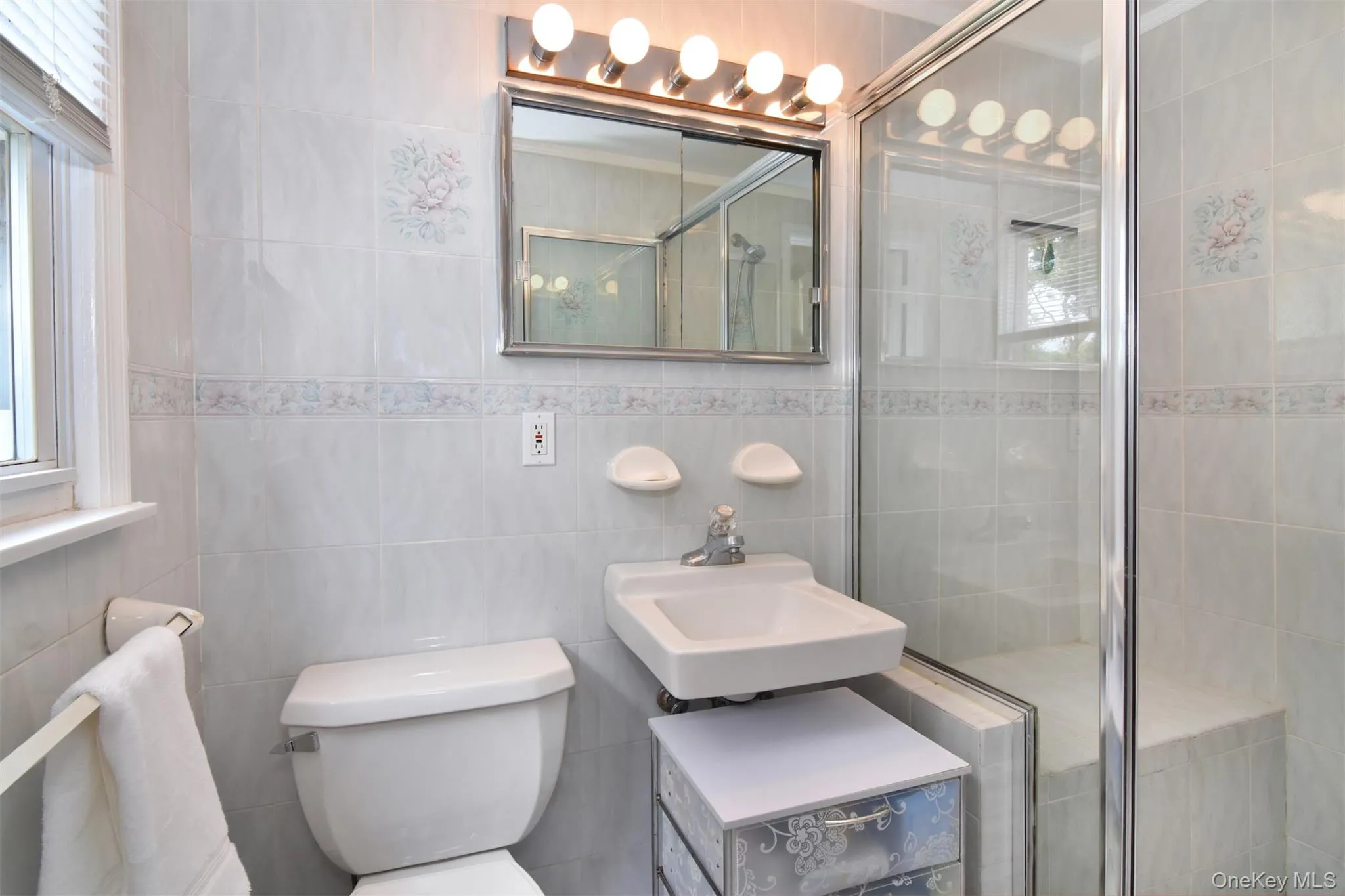 129 Hilldale Road, Greenburgh, NY, 3 Bedrooms Bedrooms, 6 Rooms Rooms,2 BathroomsBathrooms,Residential,For Rent,Hilldale,0,1028066 129 Hilldale Road, Greenburgh, NY, 3 Bedrooms Bedrooms, 6 Rooms Rooms,2 BathroomsBathrooms,Residential,For Rent,Hilldale,0,1028066