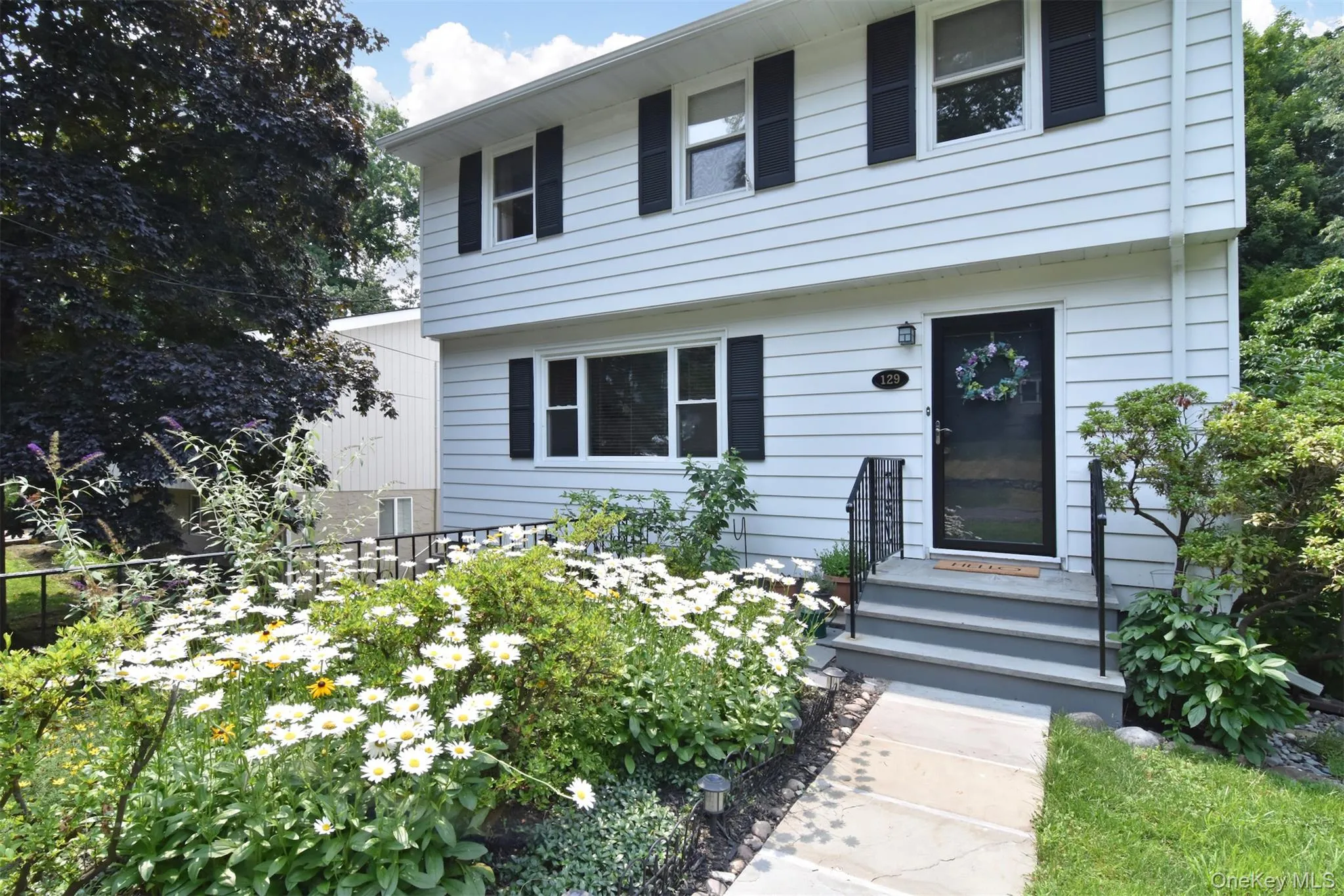 129 Hilldale Road, Greenburgh, NY, 3 Bedrooms Bedrooms, 6 Rooms Rooms,2 BathroomsBathrooms,Residential,For Rent,Hilldale,0,1028066 129 Hilldale Road, Greenburgh, NY, 3 Bedrooms Bedrooms, 6 Rooms Rooms,2 BathroomsBathrooms,Residential,For Rent,Hilldale,0,1028066