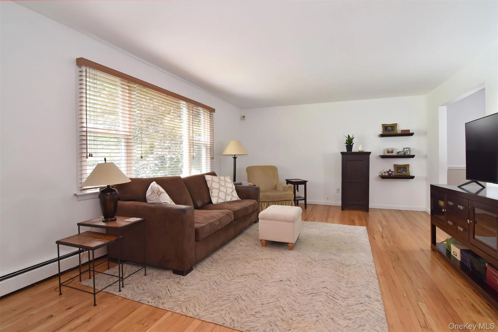 129 Hilldale Road, Greenburgh, NY, 3 Bedrooms Bedrooms, 6 Rooms Rooms,2 BathroomsBathrooms,Residential,For Rent,Hilldale,0,1028066 129 Hilldale Road, Greenburgh, NY, 3 Bedrooms Bedrooms, 6 Rooms Rooms,2 BathroomsBathrooms,Residential,For Rent,Hilldale,0,1028066
