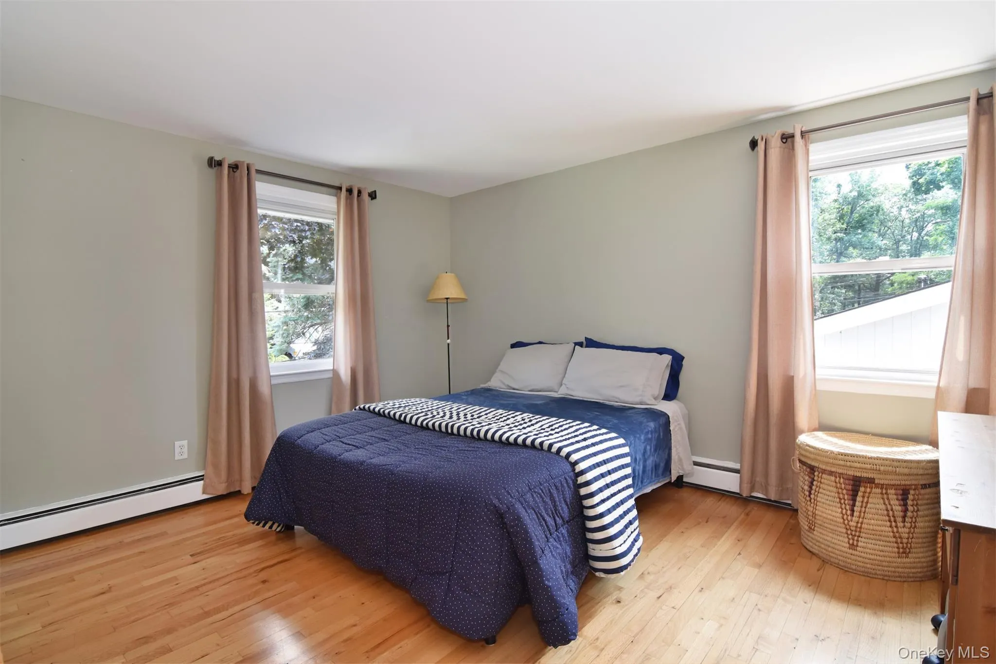 129 Hilldale Road, Greenburgh, NY, 3 Bedrooms Bedrooms, 6 Rooms Rooms,2 BathroomsBathrooms,Residential,For Rent,Hilldale,0,1028066 129 Hilldale Road, Greenburgh, NY, 3 Bedrooms Bedrooms, 6 Rooms Rooms,2 BathroomsBathrooms,Residential,For Rent,Hilldale,0,1028066