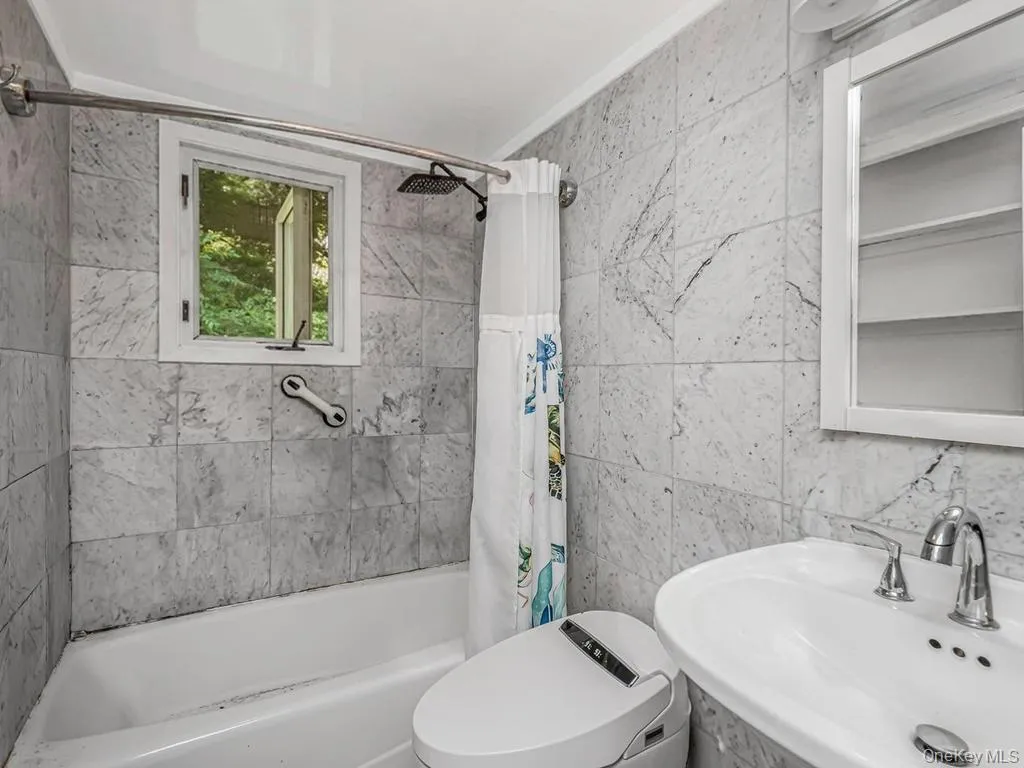 29 Washington Avenue, Greenburgh, NY, 3 Bedrooms Bedrooms, 6 Rooms Rooms,2 BathroomsBathrooms,Residential,For Rent,Washington,0,1028072 29 Washington Avenue, Greenburgh, NY, 3 Bedrooms Bedrooms, 6 Rooms Rooms,2 BathroomsBathrooms,Residential,For Rent,Washington,0,1028072
