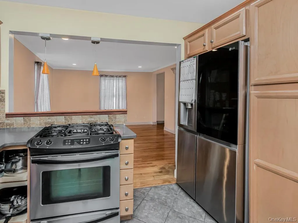 29 Washington Avenue, Greenburgh, NY, 3 Bedrooms Bedrooms, 6 Rooms Rooms,2 BathroomsBathrooms,Residential,For Rent,Washington,0,1028072 29 Washington Avenue, Greenburgh, NY, 3 Bedrooms Bedrooms, 6 Rooms Rooms,2 BathroomsBathrooms,Residential,For Rent,Washington,0,1028072