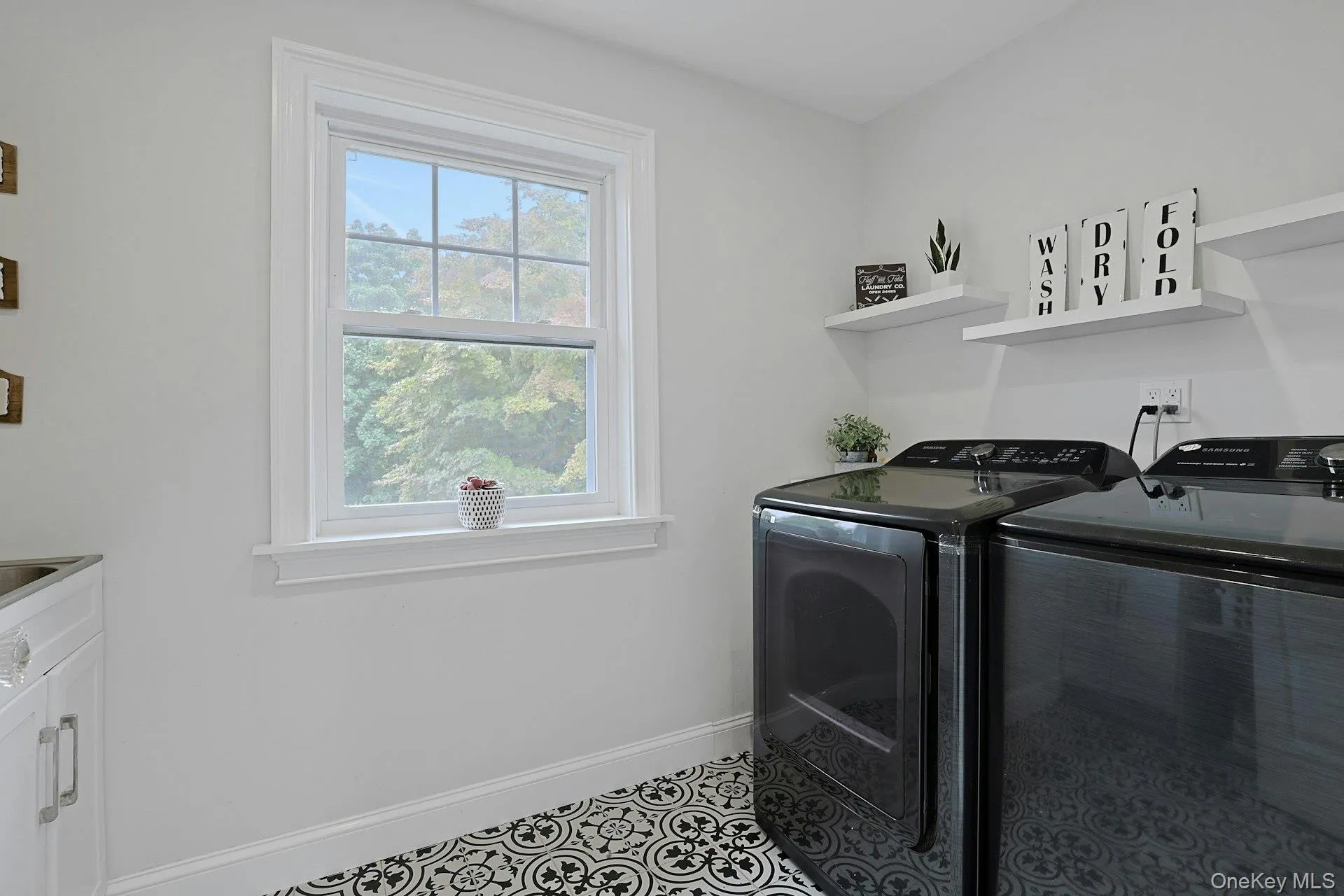 20 Dover Road, Clarkstown, NY, 5 Bedrooms Bedrooms, 14 Rooms Rooms,2 BathroomsBathrooms,Residential,For Rent,Dover,0,1028073 20 Dover Road, Clarkstown, NY, 5 Bedrooms Bedrooms, 14 Rooms Rooms,2 BathroomsBathrooms,Residential,For Rent,Dover,0,1028073