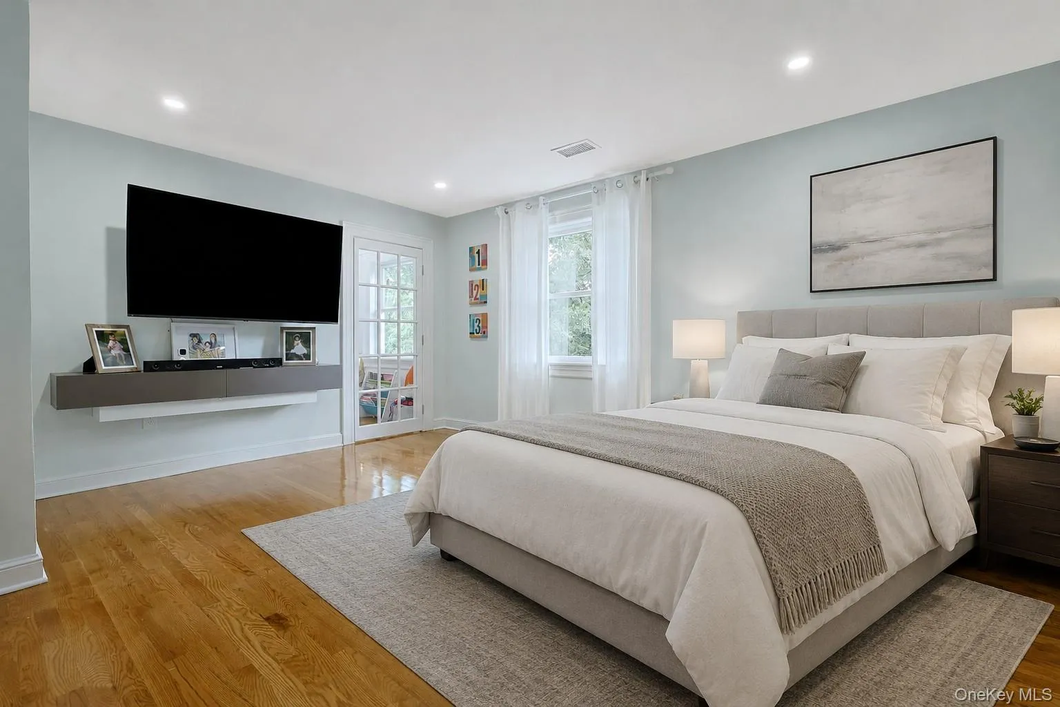 20 Dover Road, Clarkstown, NY, 5 Bedrooms Bedrooms, 14 Rooms Rooms,2 BathroomsBathrooms,Residential,For Rent,Dover,0,1028073 20 Dover Road, Clarkstown, NY, 5 Bedrooms Bedrooms, 14 Rooms Rooms,2 BathroomsBathrooms,Residential,For Rent,Dover,0,1028073
