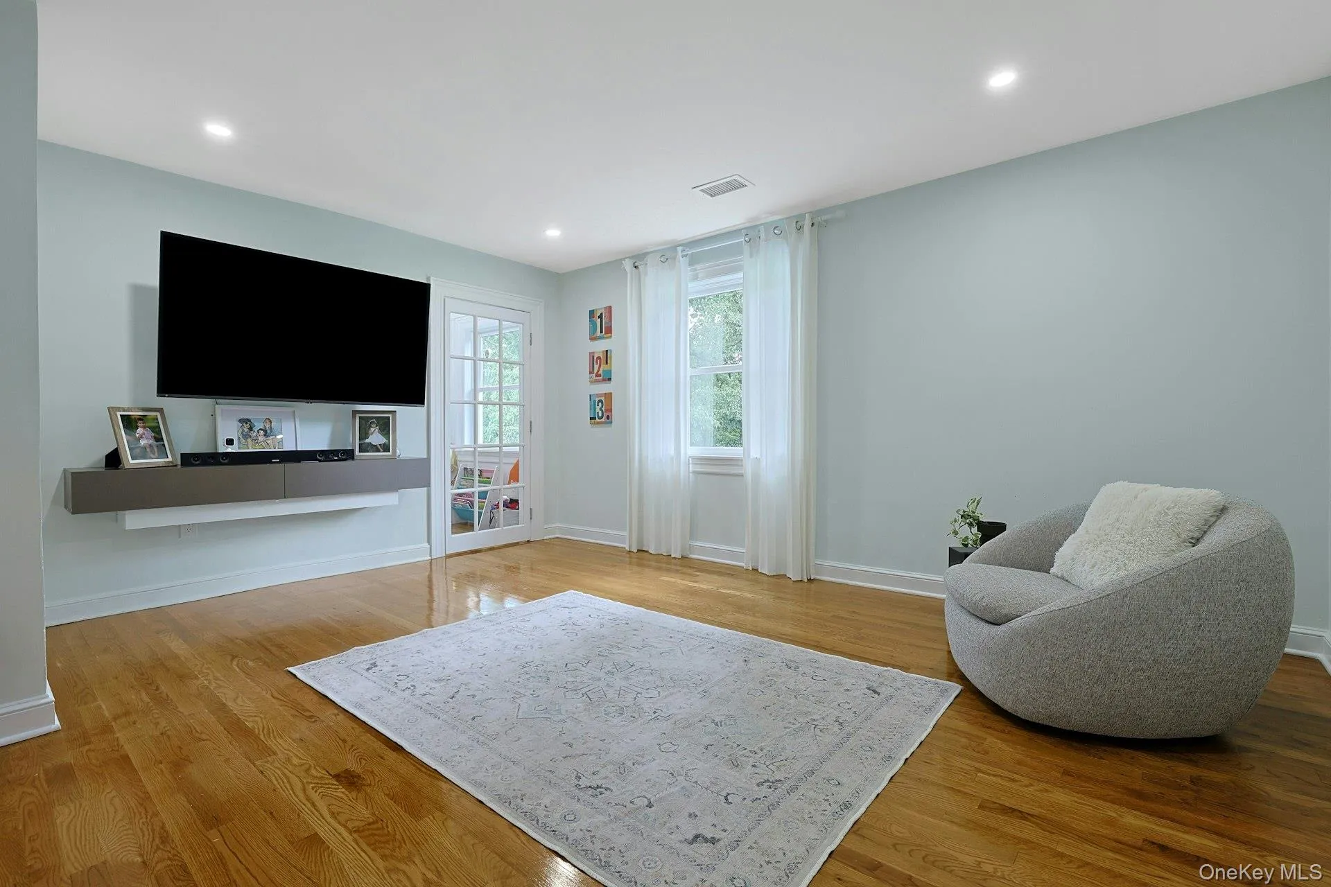 20 Dover Road, Clarkstown, NY, 5 Bedrooms Bedrooms, 14 Rooms Rooms,2 BathroomsBathrooms,Residential,For Rent,Dover,0,1028073 20 Dover Road, Clarkstown, NY, 5 Bedrooms Bedrooms, 14 Rooms Rooms,2 BathroomsBathrooms,Residential,For Rent,Dover,0,1028073