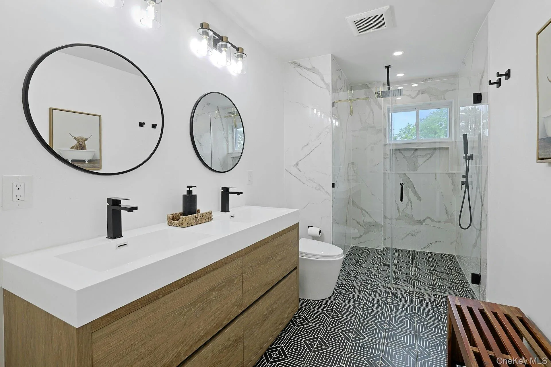 20 Dover Road, Clarkstown, NY, 5 Bedrooms Bedrooms, 14 Rooms Rooms,2 BathroomsBathrooms,Residential,For Rent,Dover,0,1028073 20 Dover Road, Clarkstown, NY, 5 Bedrooms Bedrooms, 14 Rooms Rooms,2 BathroomsBathrooms,Residential,For Rent,Dover,0,1028073