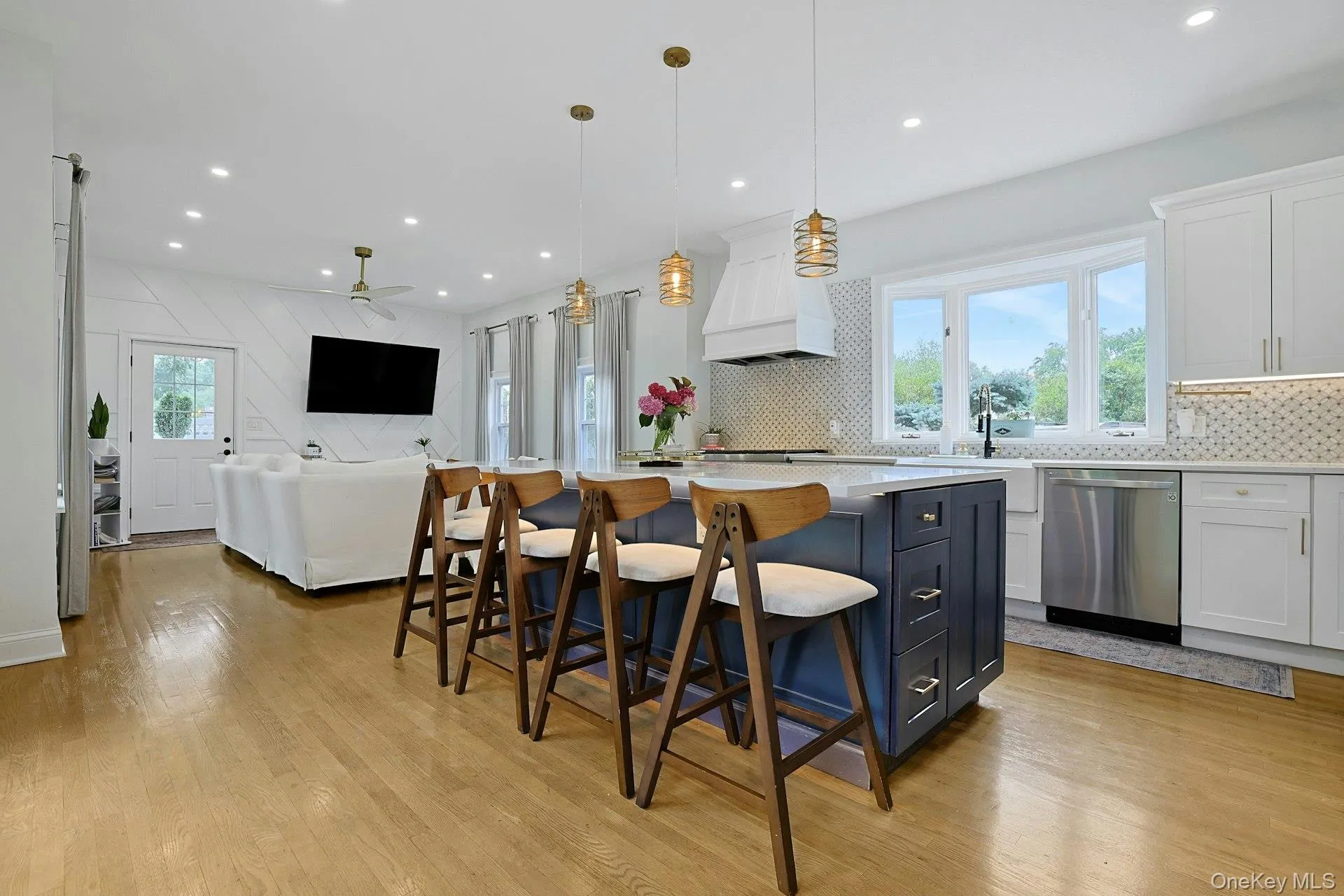 20 Dover Road, Clarkstown, NY, 5 Bedrooms Bedrooms, 14 Rooms Rooms,2 BathroomsBathrooms,Residential,For Rent,Dover,0,1028073 20 Dover Road, Clarkstown, NY, 5 Bedrooms Bedrooms, 14 Rooms Rooms,2 BathroomsBathrooms,Residential,For Rent,Dover,0,1028073