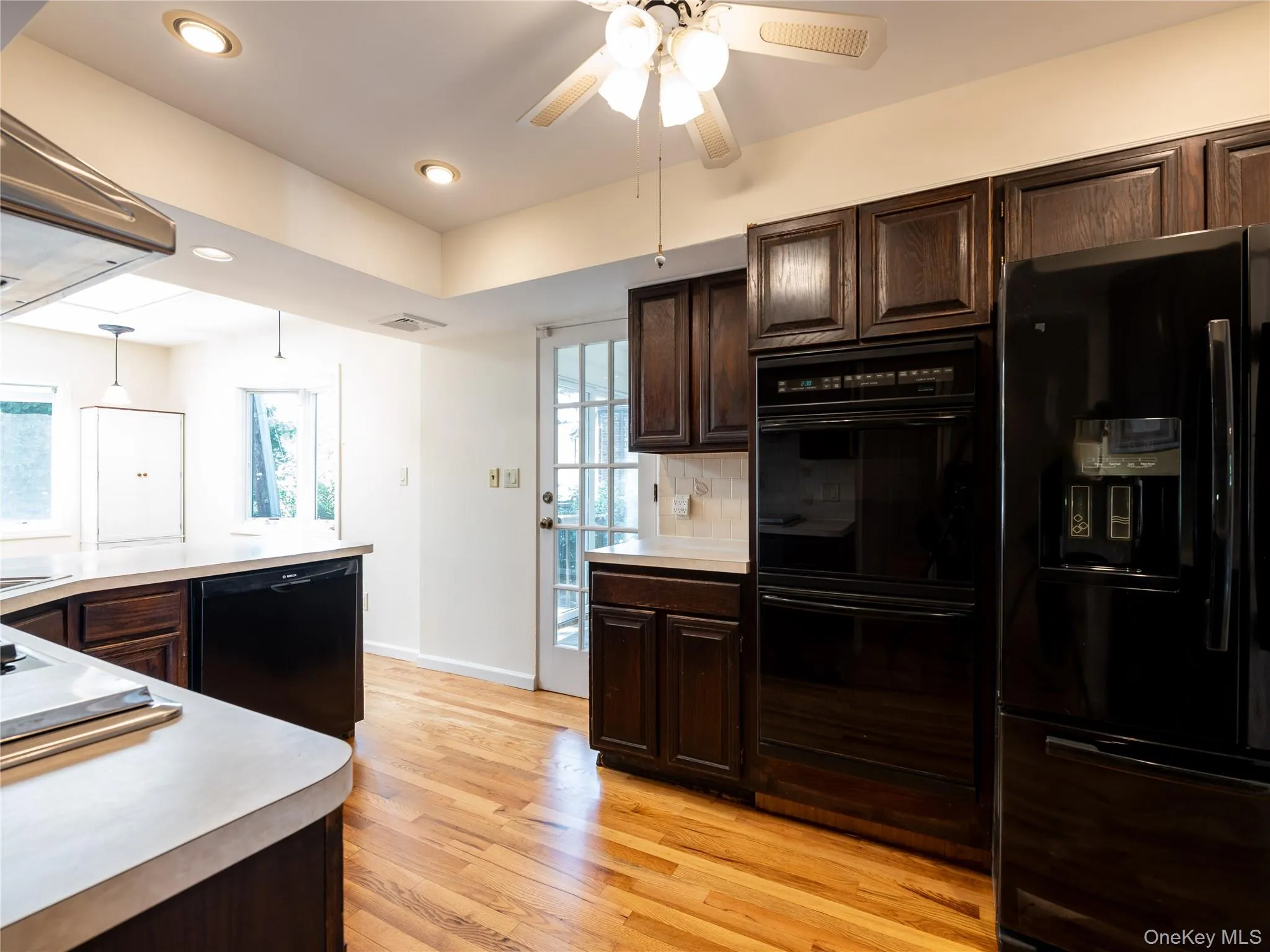 91 Pickwick Road, North Hempstead, NY, 4 Bedrooms Bedrooms, 9 Rooms Rooms,3 BathroomsBathrooms,Residential Lease,For Rent,Pickwick,0,1028075 91 Pickwick Road, North Hempstead, NY, 4 Bedrooms Bedrooms, 9 Rooms Rooms,3 BathroomsBathrooms,Residential Lease,For Rent,Pickwick,0,1028075