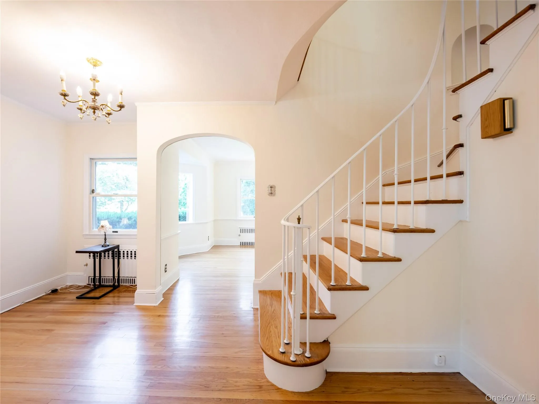 91 Pickwick Road, North Hempstead, NY, 4 Bedrooms Bedrooms, 9 Rooms Rooms,3 BathroomsBathrooms,Residential Lease,For Rent,Pickwick,0,1028075 91 Pickwick Road, North Hempstead, NY, 4 Bedrooms Bedrooms, 9 Rooms Rooms,3 BathroomsBathrooms,Residential Lease,For Rent,Pickwick,0,1028075