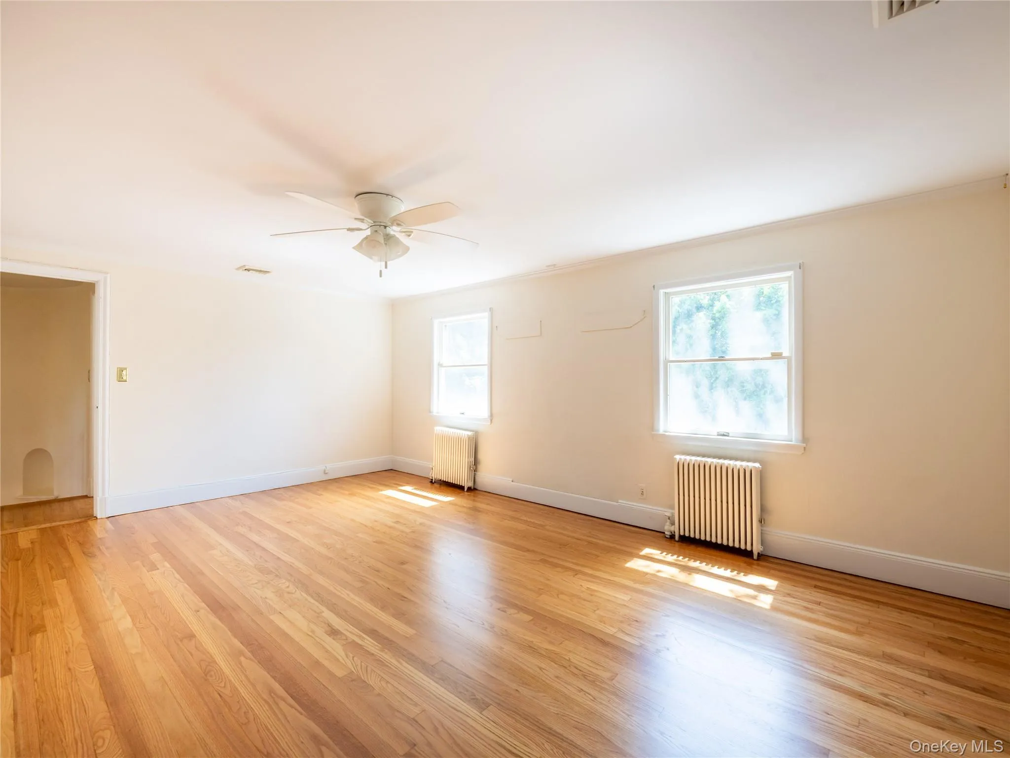 91 Pickwick Road, North Hempstead, NY, 4 Bedrooms Bedrooms, 9 Rooms Rooms,3 BathroomsBathrooms,Residential Lease,For Rent,Pickwick,0,1028075 91 Pickwick Road, North Hempstead, NY, 4 Bedrooms Bedrooms, 9 Rooms Rooms,3 BathroomsBathrooms,Residential Lease,For Rent,Pickwick,0,1028075