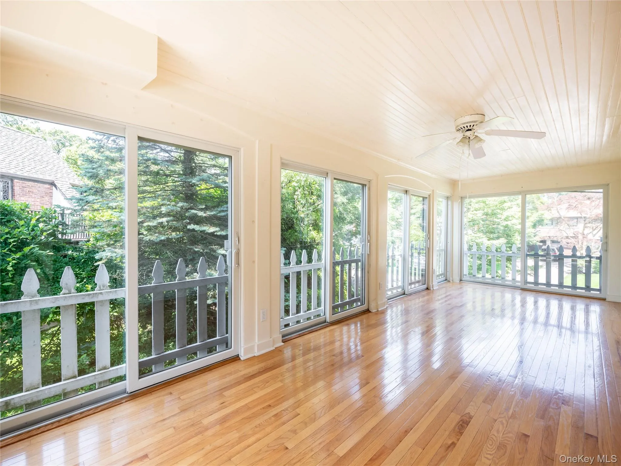91 Pickwick Road, North Hempstead, NY, 4 Bedrooms Bedrooms, 9 Rooms Rooms,3 BathroomsBathrooms,Residential Lease,For Rent,Pickwick,0,1028075 91 Pickwick Road, North Hempstead, NY, 4 Bedrooms Bedrooms, 9 Rooms Rooms,3 BathroomsBathrooms,Residential Lease,For Rent,Pickwick,0,1028075