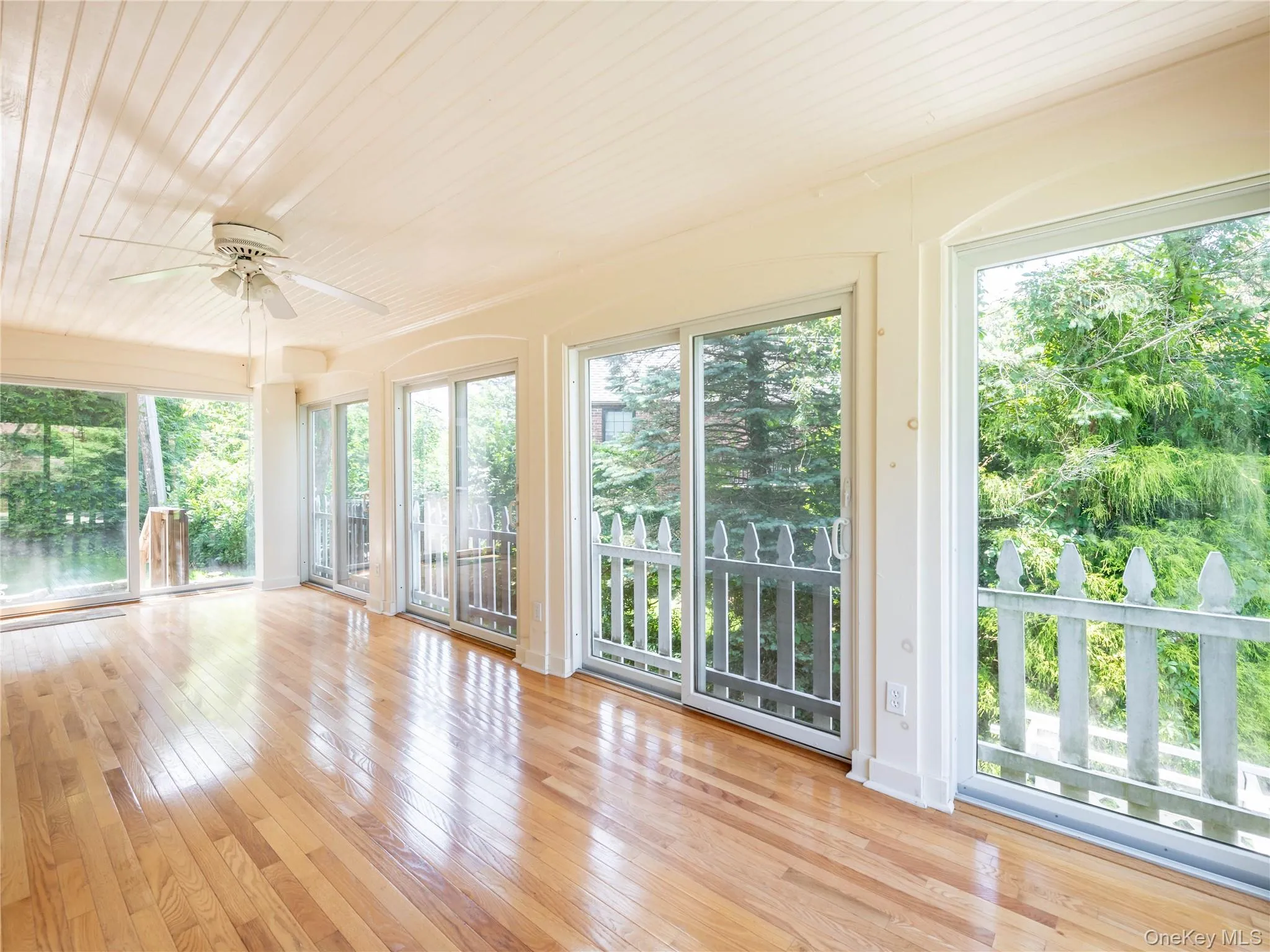 91 Pickwick Road, North Hempstead, NY, 4 Bedrooms Bedrooms, 9 Rooms Rooms,3 BathroomsBathrooms,Residential Lease,For Rent,Pickwick,0,1028075 91 Pickwick Road, North Hempstead, NY, 4 Bedrooms Bedrooms, 9 Rooms Rooms,3 BathroomsBathrooms,Residential Lease,For Rent,Pickwick,0,1028075