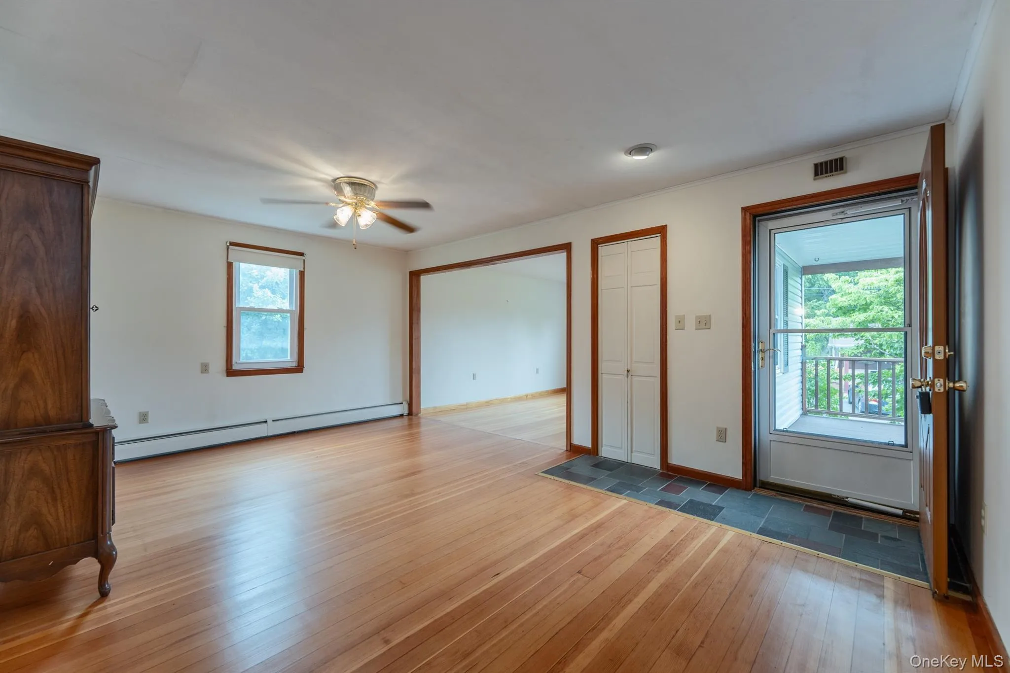 22 Petit Avenue, Kingston, NY, 2 Bedrooms Bedrooms, 5 Rooms Rooms,1 BathroomBathrooms,Residential,For Rent,Petit,0,1028078 22 Petit Avenue, Kingston, NY, 2 Bedrooms Bedrooms, 5 Rooms Rooms,1 BathroomBathrooms,Residential,For Rent,Petit,0,1028078