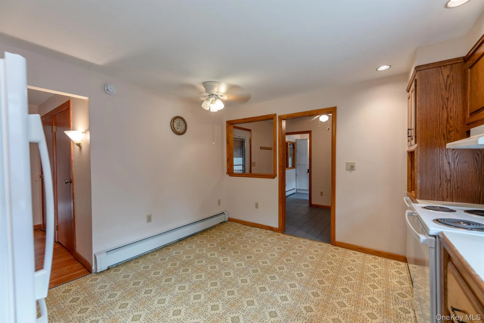 22 Petit Avenue, Kingston, NY, 2 Bedrooms Bedrooms, 5 Rooms Rooms,1 BathroomBathrooms,Residential,For Rent,Petit,0,1028078 22 Petit Avenue, Kingston, NY, 2 Bedrooms Bedrooms, 5 Rooms Rooms,1 BathroomBathrooms,Residential,For Rent,Petit,0,1028078