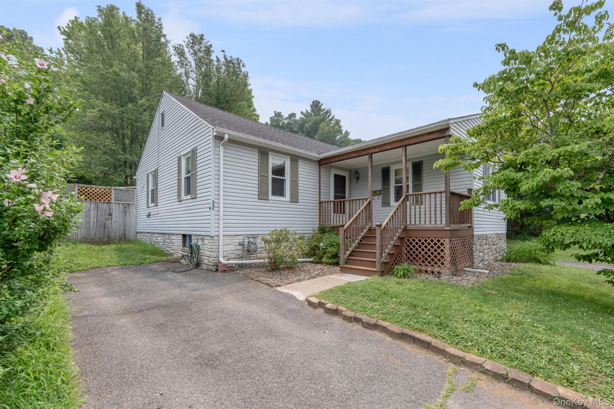 22 Petit Avenue, Kingston, NY, 2 Bedrooms Bedrooms, 5 Rooms Rooms,1 BathroomBathrooms,Residential,For Rent,Petit,0,1028078 22 Petit Avenue, Kingston, NY, 2 Bedrooms Bedrooms, 5 Rooms Rooms,1 BathroomBathrooms,Residential,For Rent,Petit,0,1028078
