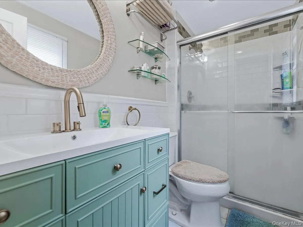 33 Winside Lane, Brookhaven, NY, 4 Bedrooms Bedrooms, 11 Rooms Rooms,3 BathroomsBathrooms,Residential,For Rent,Winside,0,1028079 33 Winside Lane, Brookhaven, NY, 4 Bedrooms Bedrooms, 11 Rooms Rooms,3 BathroomsBathrooms,Residential,For Rent,Winside,0,1028079