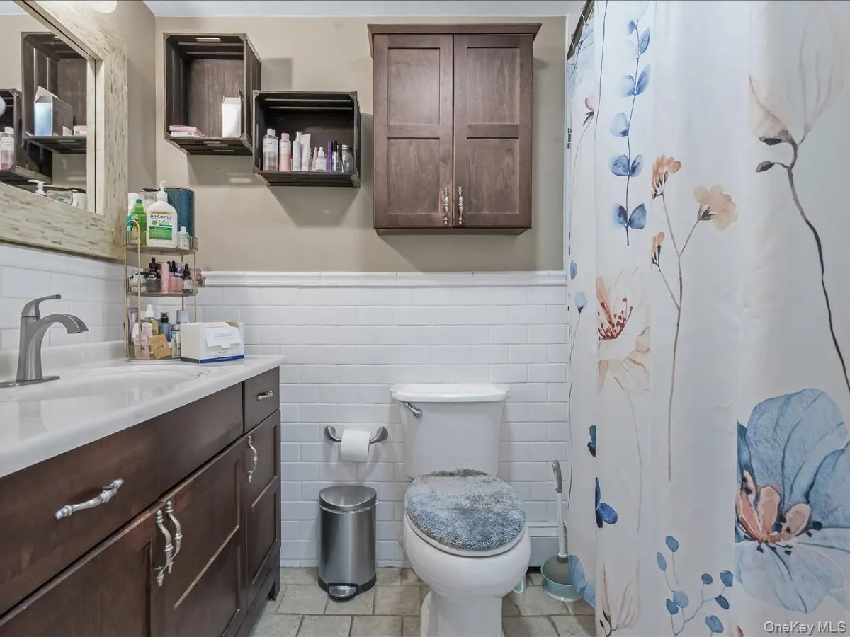 33 Winside Lane, Brookhaven, NY, 4 Bedrooms Bedrooms, 11 Rooms Rooms,3 BathroomsBathrooms,Residential,For Rent,Winside,0,1028079 33 Winside Lane, Brookhaven, NY, 4 Bedrooms Bedrooms, 11 Rooms Rooms,3 BathroomsBathrooms,Residential,For Rent,Winside,0,1028079