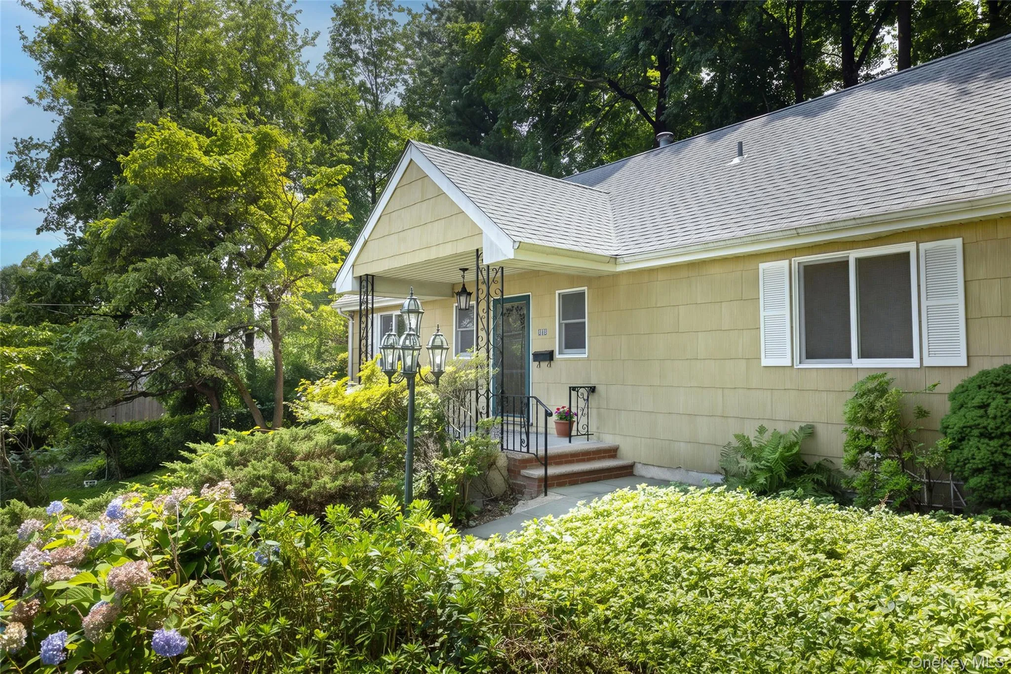 64 Bradley Street, Greenburgh, NY, 2 Bedrooms Bedrooms, 4 Rooms Rooms,2 BathroomsBathrooms,Residential,For Rent,Bradley,0,1028082 64 Bradley Street, Greenburgh, NY, 2 Bedrooms Bedrooms, 4 Rooms Rooms,2 BathroomsBathrooms,Residential,For Rent,Bradley,0,1028082