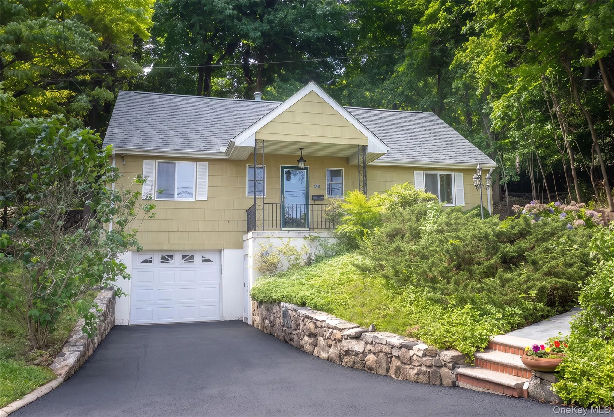 64 Bradley Street, Greenburgh, NY, 2 Bedrooms Bedrooms, 4 Rooms Rooms,2 BathroomsBathrooms,Residential,For Rent,Bradley,0,1028082 64 Bradley Street, Greenburgh, NY, 2 Bedrooms Bedrooms, 4 Rooms Rooms,2 BathroomsBathrooms,Residential,For Rent,Bradley,0,1028082