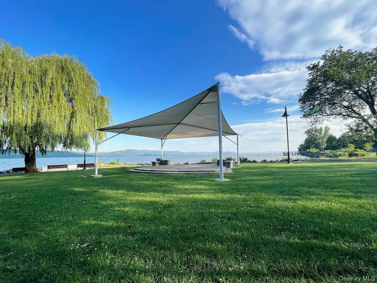 Dobbs Ferry Waterfront Park Dobbs Ferry Waterfront Park