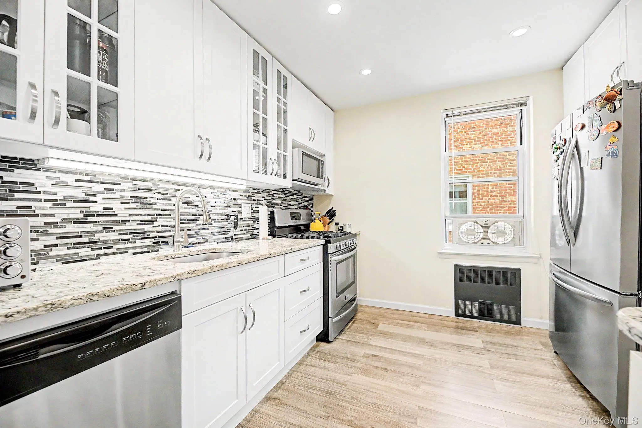 1300 Midland Avenue, Yonkers, NY, 2 Bedrooms Bedrooms, 4 Rooms Rooms,1 BathroomBathrooms,Residential,For Rent,Midland,0,1028084 1300 Midland Avenue, Yonkers, NY, 2 Bedrooms Bedrooms, 4 Rooms Rooms,1 BathroomBathrooms,Residential,For Rent,Midland,0,1028084