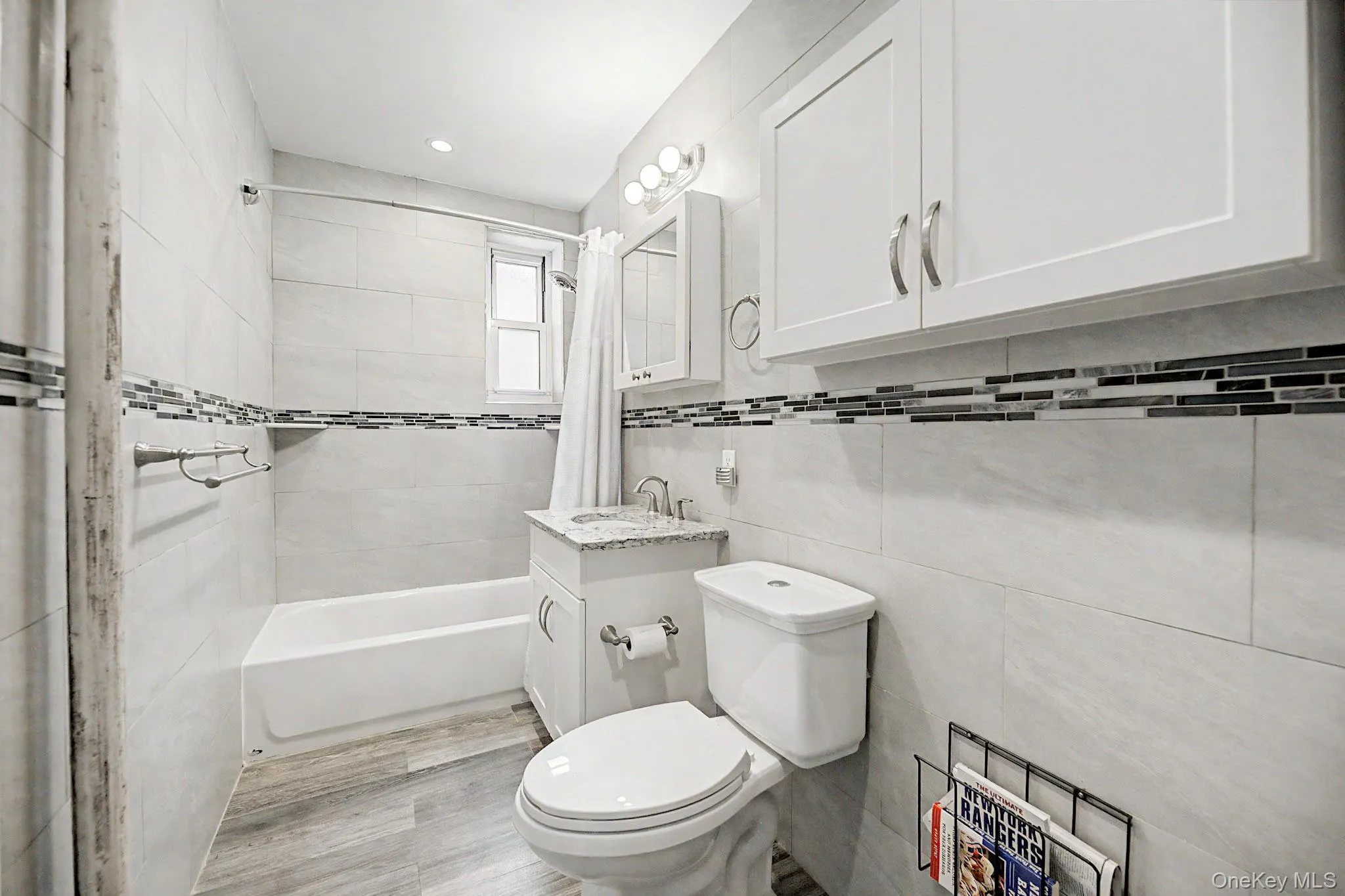 1300 Midland Avenue, Yonkers, NY, 2 Bedrooms Bedrooms, 4 Rooms Rooms,1 BathroomBathrooms,Residential,For Rent,Midland,0,1028084 1300 Midland Avenue, Yonkers, NY, 2 Bedrooms Bedrooms, 4 Rooms Rooms,1 BathroomBathrooms,Residential,For Rent,Midland,0,1028084